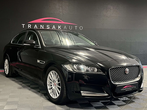Jaguar XF 2.0 D E-Performance Business Ed. R-Sport.— Cuir — Sièges électriques — Caméra — GPS