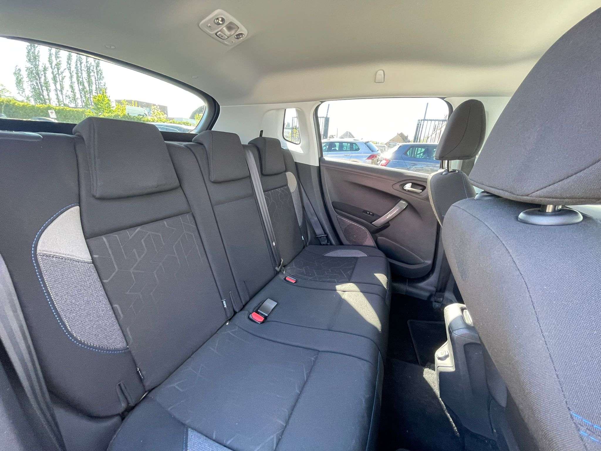 Peugeot 2008 /RADAR AV AR/NAVI/AIRCO/GARANTIE