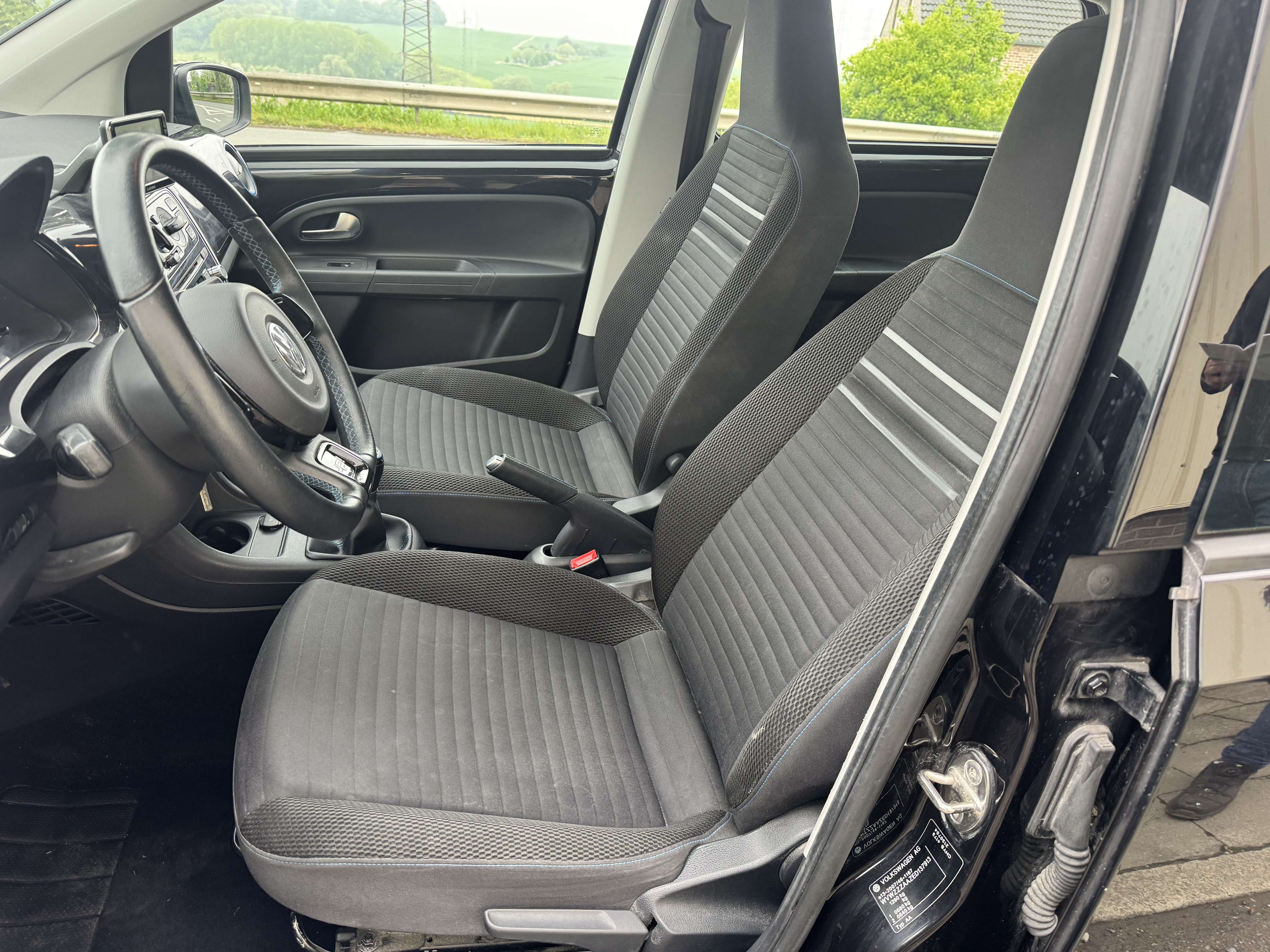 Volkswagen up! Up! 1.0i Black up! Garantie 1an ‼️