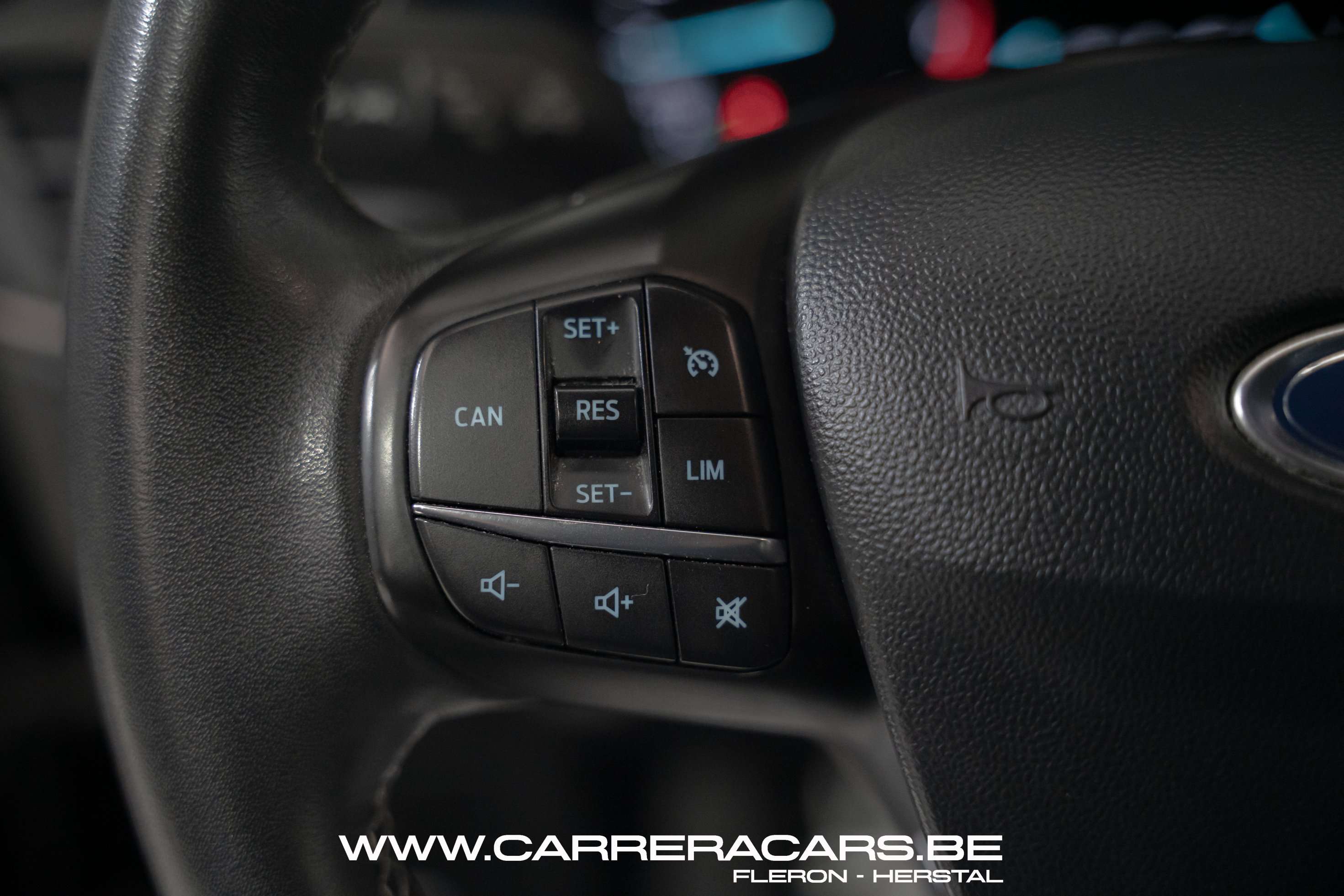 Ford Fiesta 1.0 EcoBoost Active 3*|CAMERA*NAVI*CUIR*CLIMA*ATTELAGE*CRUISE*LANE*GARANTIE*17"