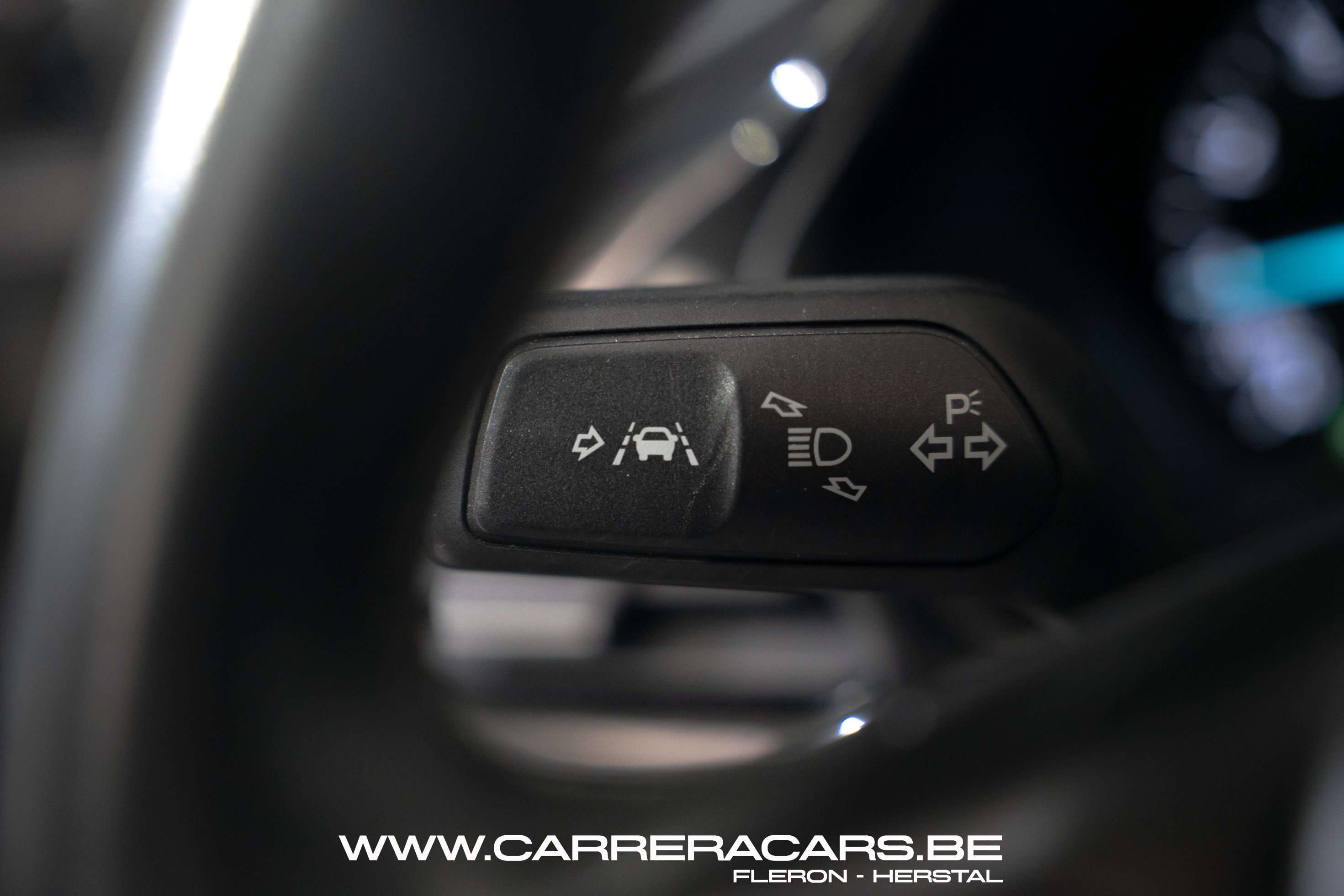 Ford Fiesta 1.0 EcoBoost Active 3*|CAMERA*NAVI*CUIR*CLIMA*ATTELAGE*CRUISE*LANE*GARANTIE*17"