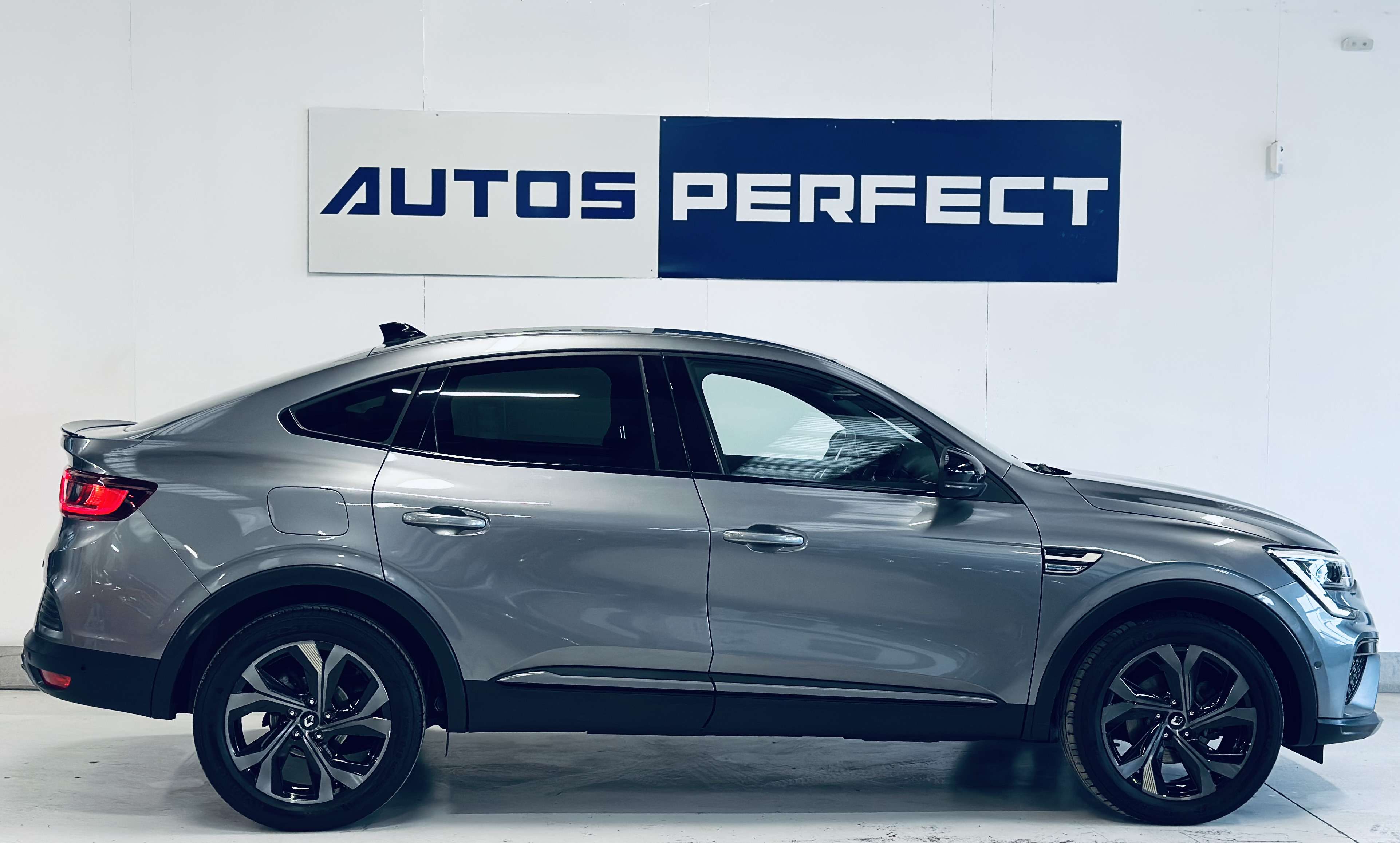 Renault Arkana 1.6i E-Tech *33.282KM* BOITE AUTO CAMERA PDC CARPLAY