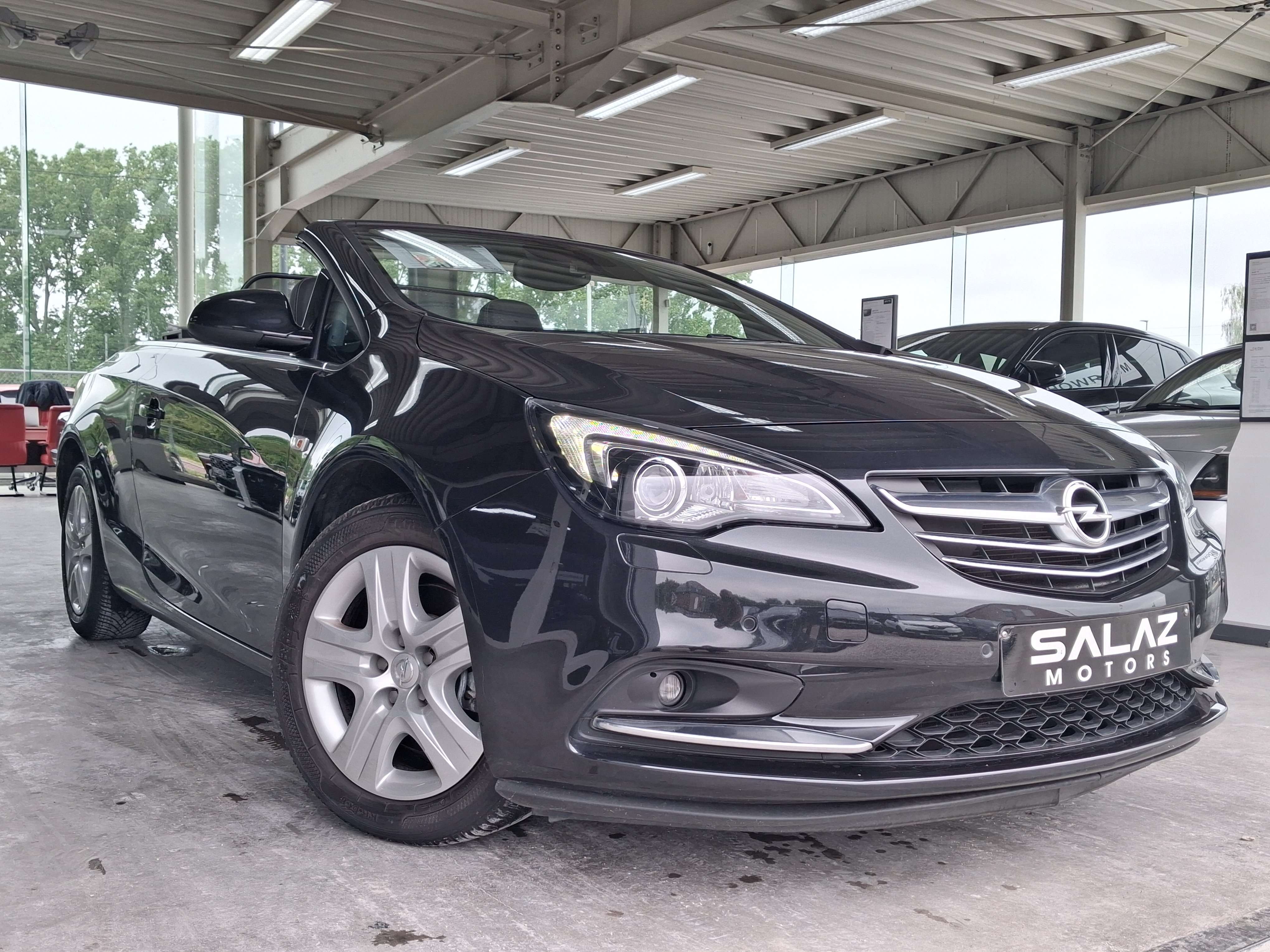 Opel Cascada Cascada 1.6 Turbo Cosmo / CUIR / GPS / BOITE AUTO / 65.000KMS / GARANTIE