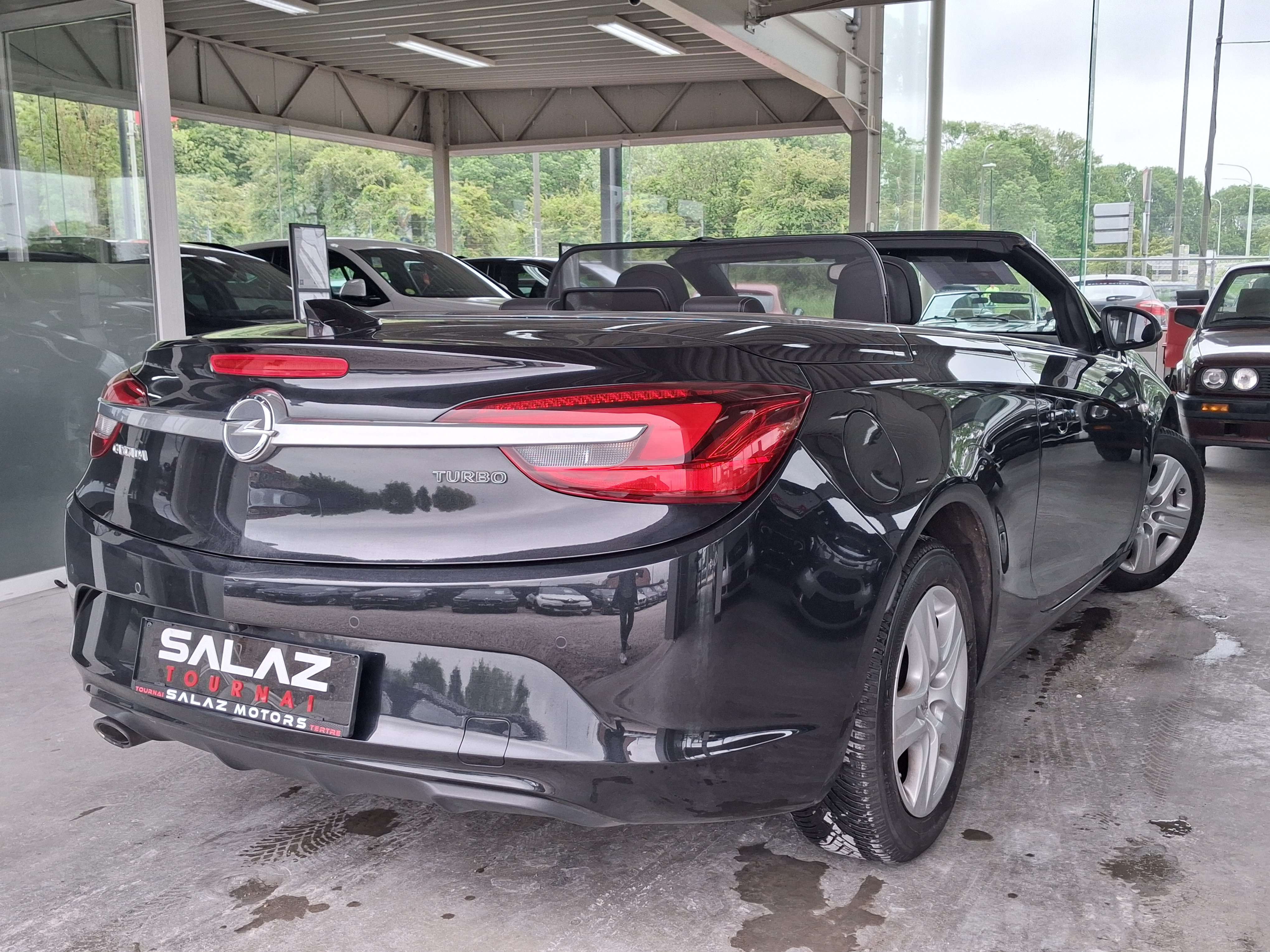 Opel Cascada Cascada 1.6 Turbo Cosmo / CUIR / GPS / BOITE AUTO / 65.000KMS / GARANTIE