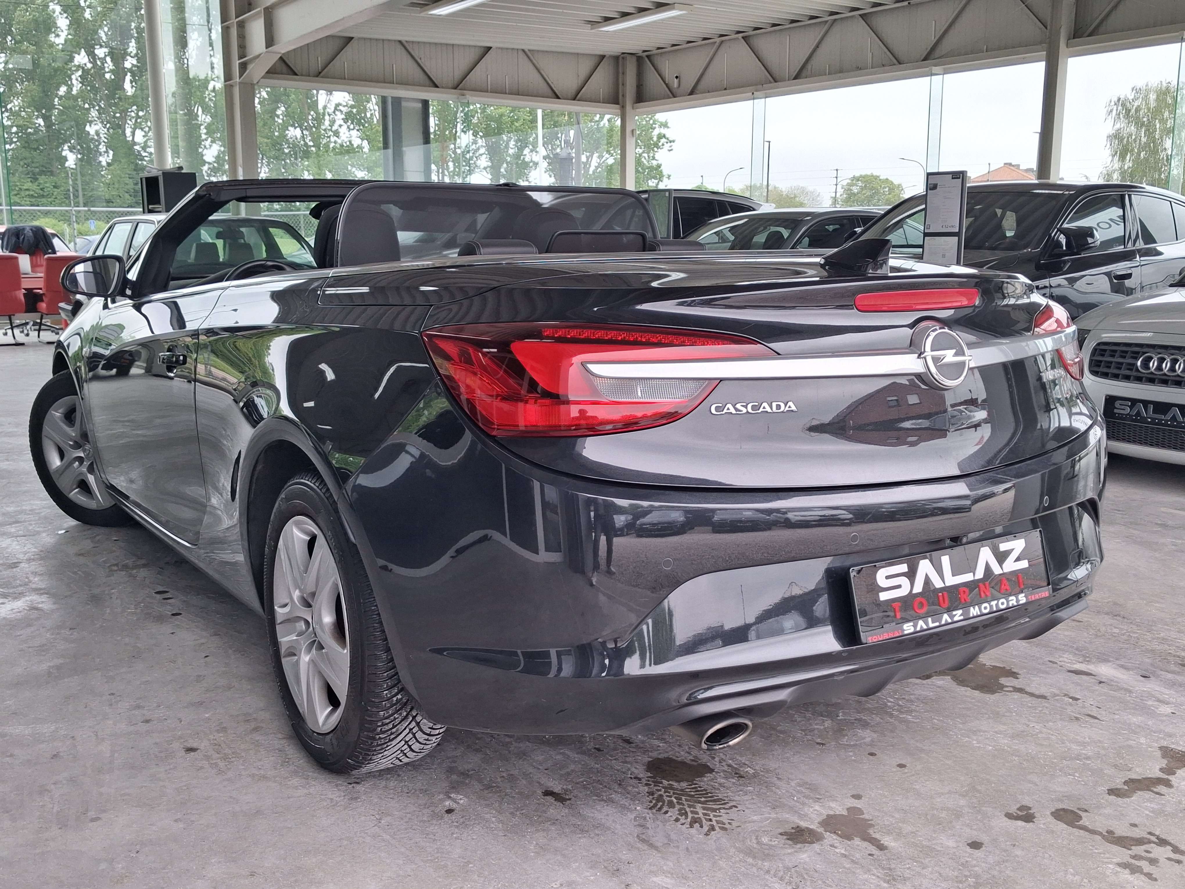 Opel Cascada Cascada 1.6 Turbo Cosmo / CUIR / GPS / BOITE AUTO / 65.000KMS / GARANTIE
