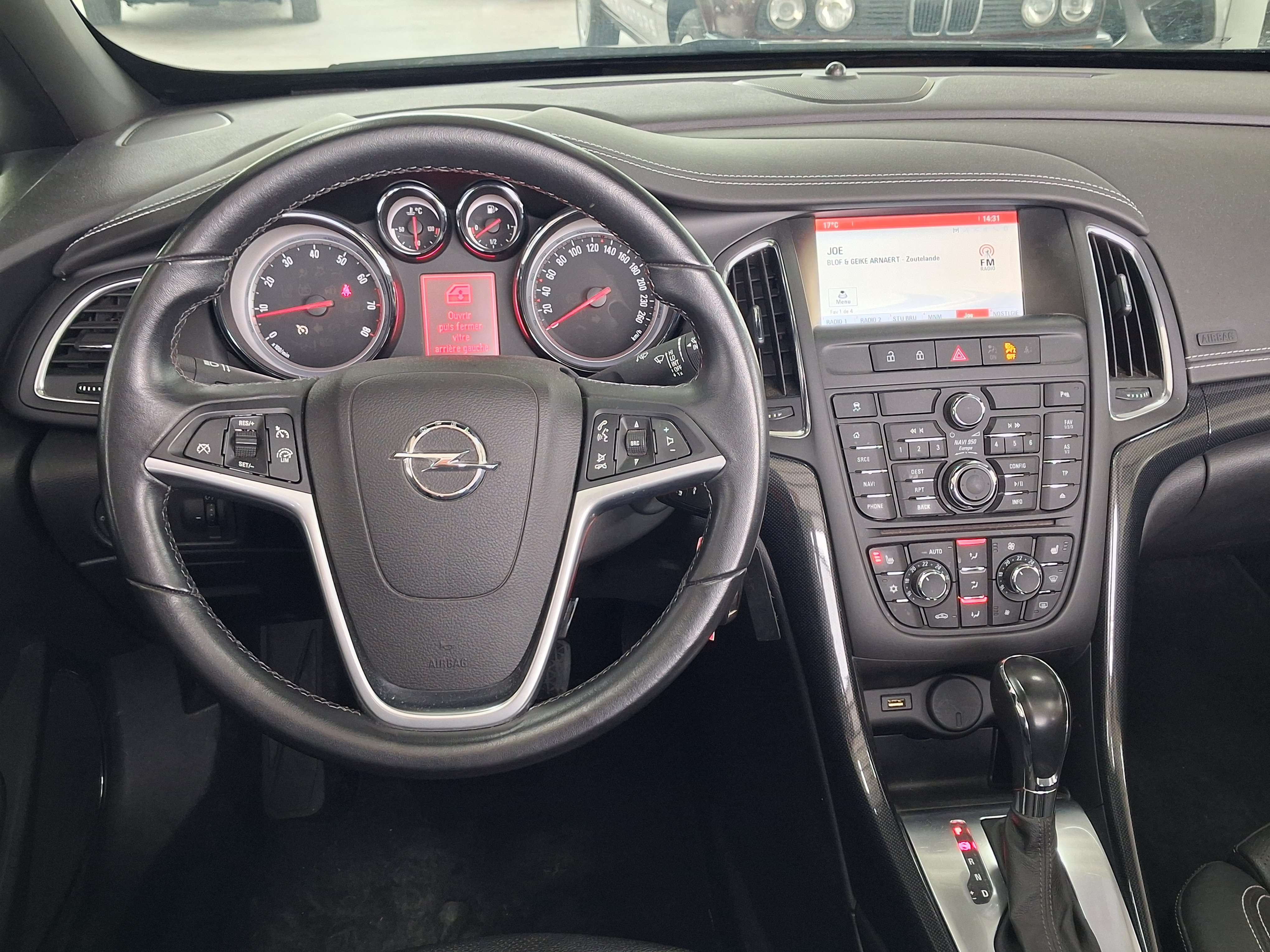Opel Cascada Cascada 1.6 Turbo Cosmo / CUIR / GPS / BOITE AUTO / 65.000KMS / GARANTIE