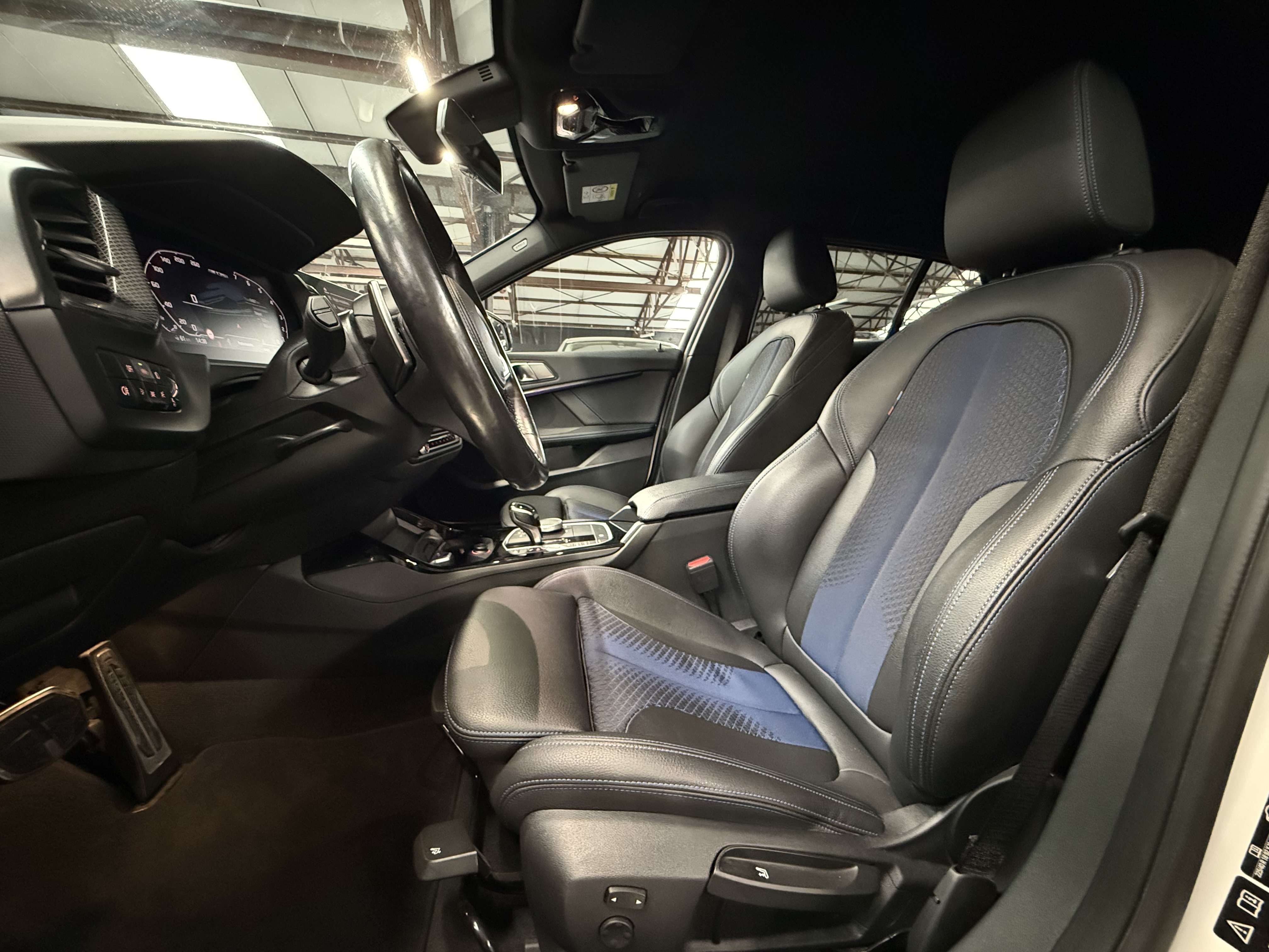 BMW 135 M135i * XDRIVE * CARPLAY * COCKPIT * KEYLESS * LED