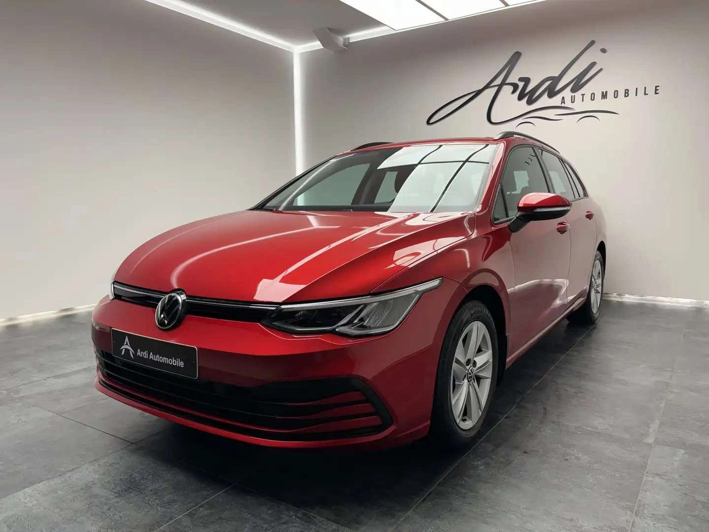 Volkswagen Golf 1.0 eTSI DSG *CARPLAY*SIEGE CHAUFF*LED*GARANTIE*