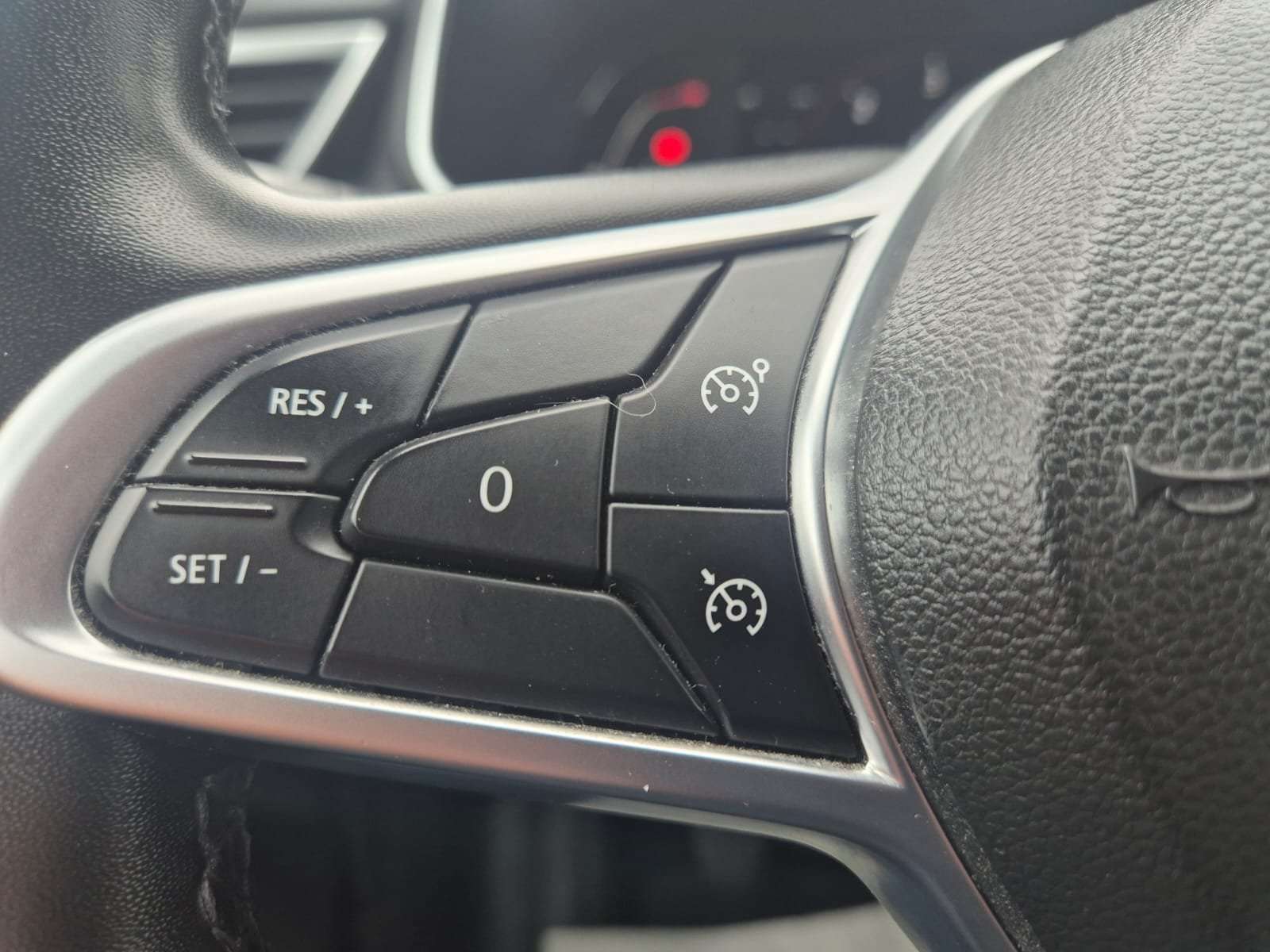 Renault Clio 1.5 Blue dCi Intens / Carplay / Camera / Navigation / Garantie 12 Mois