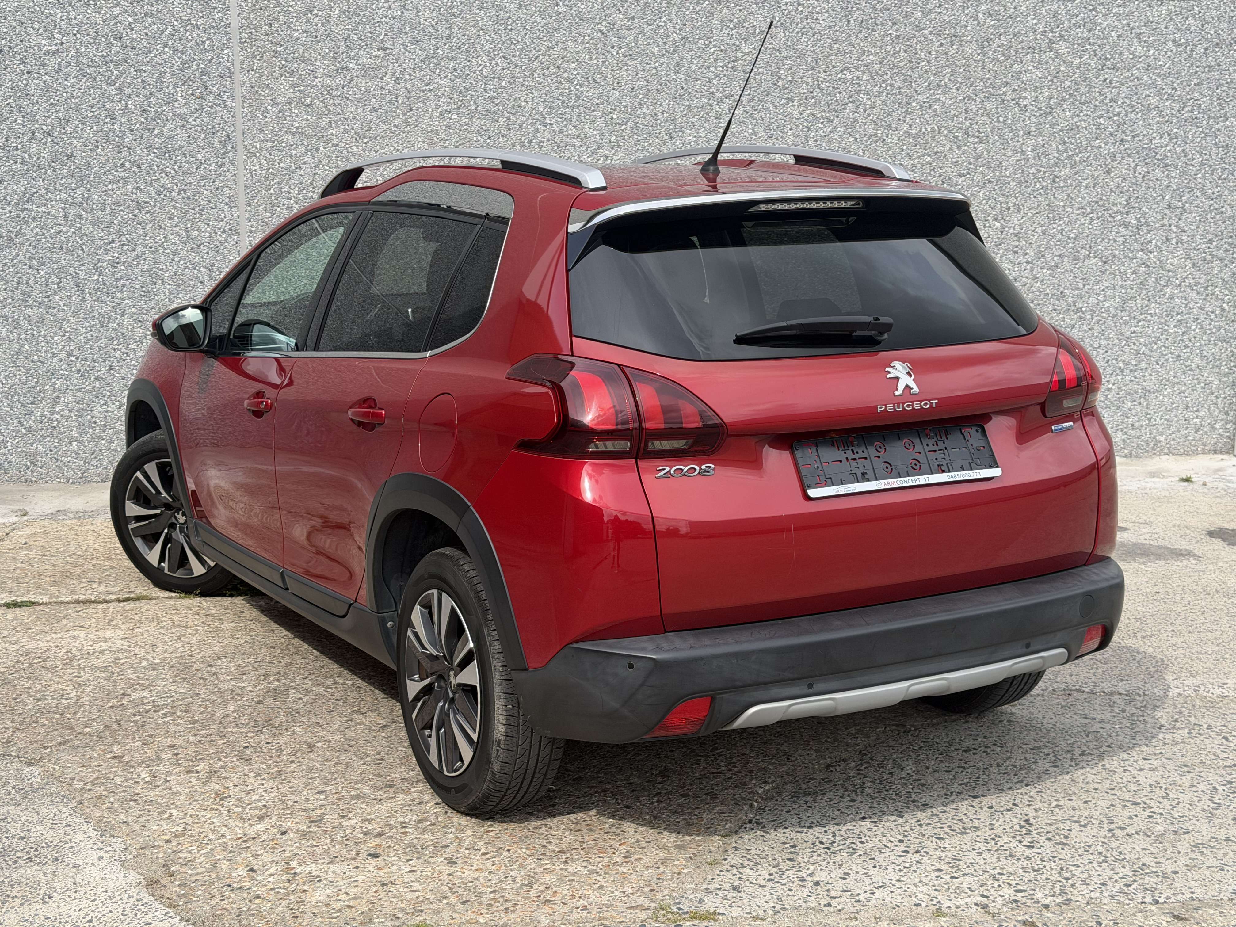 Peugeot 2008 2008 1.2 Essence Pano/AUTOMATIQUE