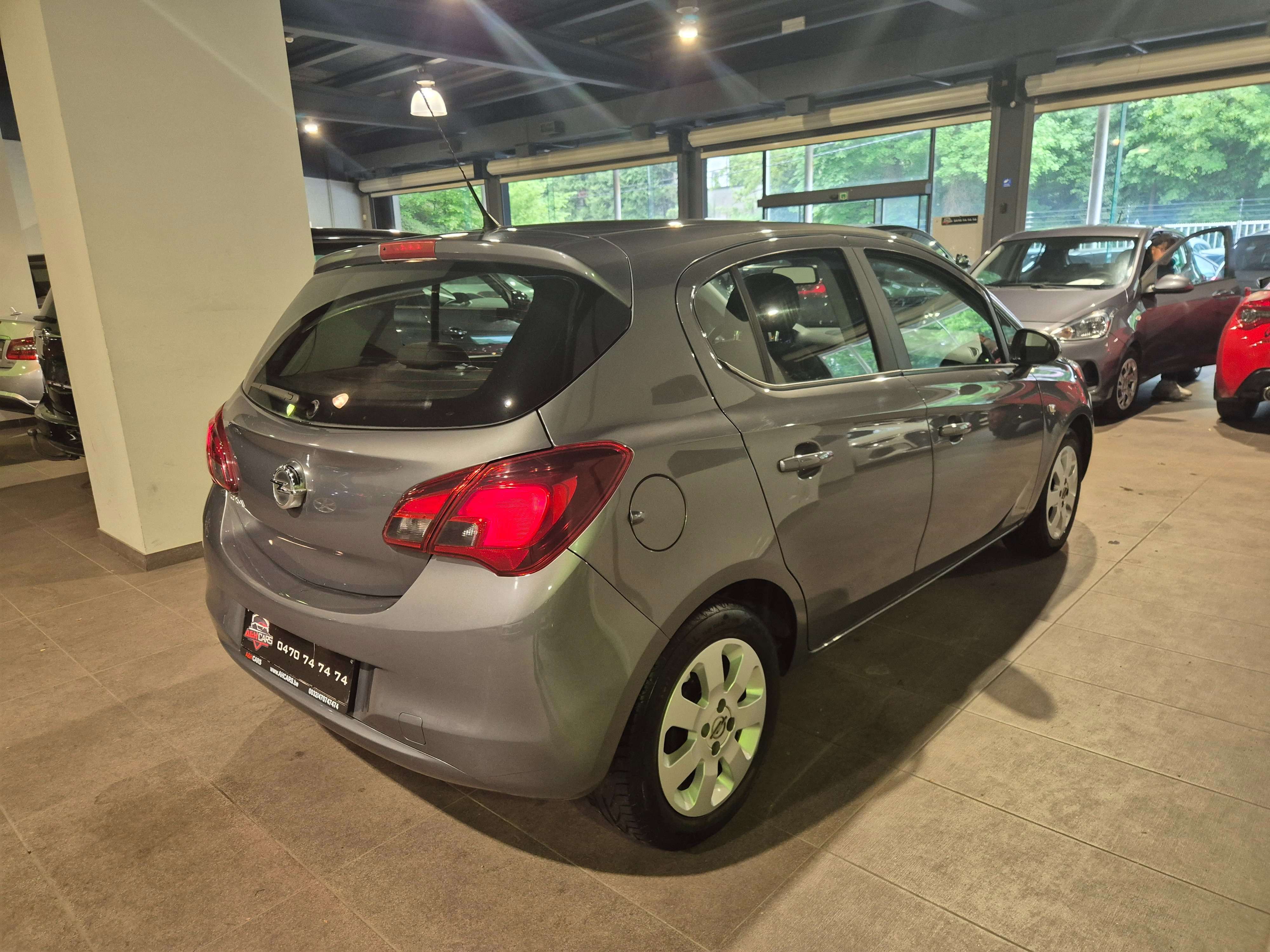 Opel Corsa Corsa 1.2i Black Edition
