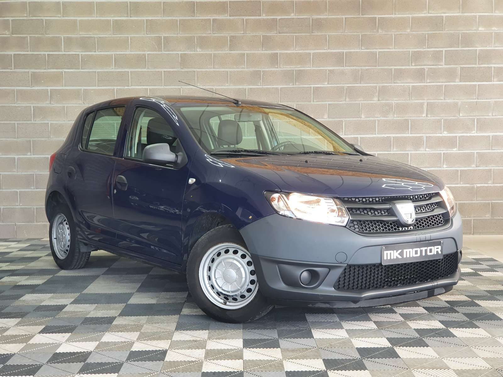 Dacia Sandero 🟢1.2 ESSENCE 75CV | 1ER MAIN | FAIBLE KILOMETRAGE
