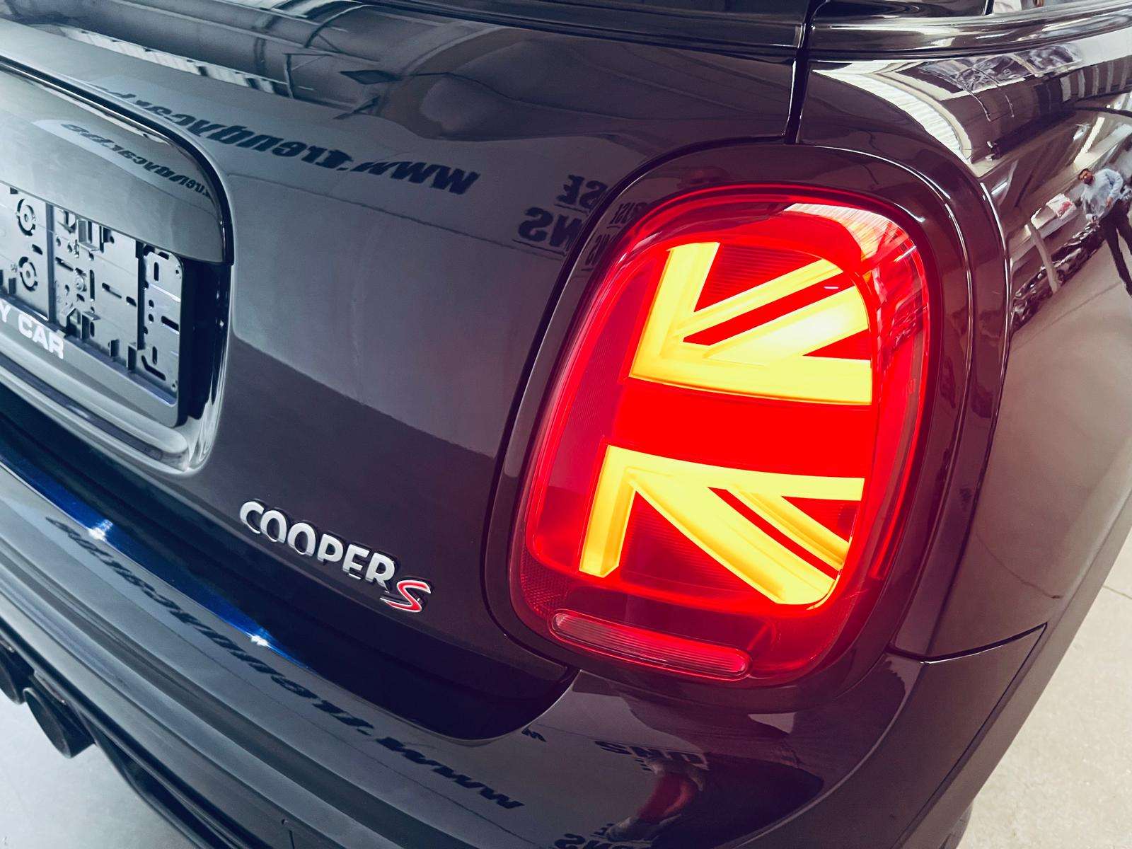 MINI Cooper S 2.0AS Cooper S JCW+NAVI+PANO+CARNET+GARANTIE