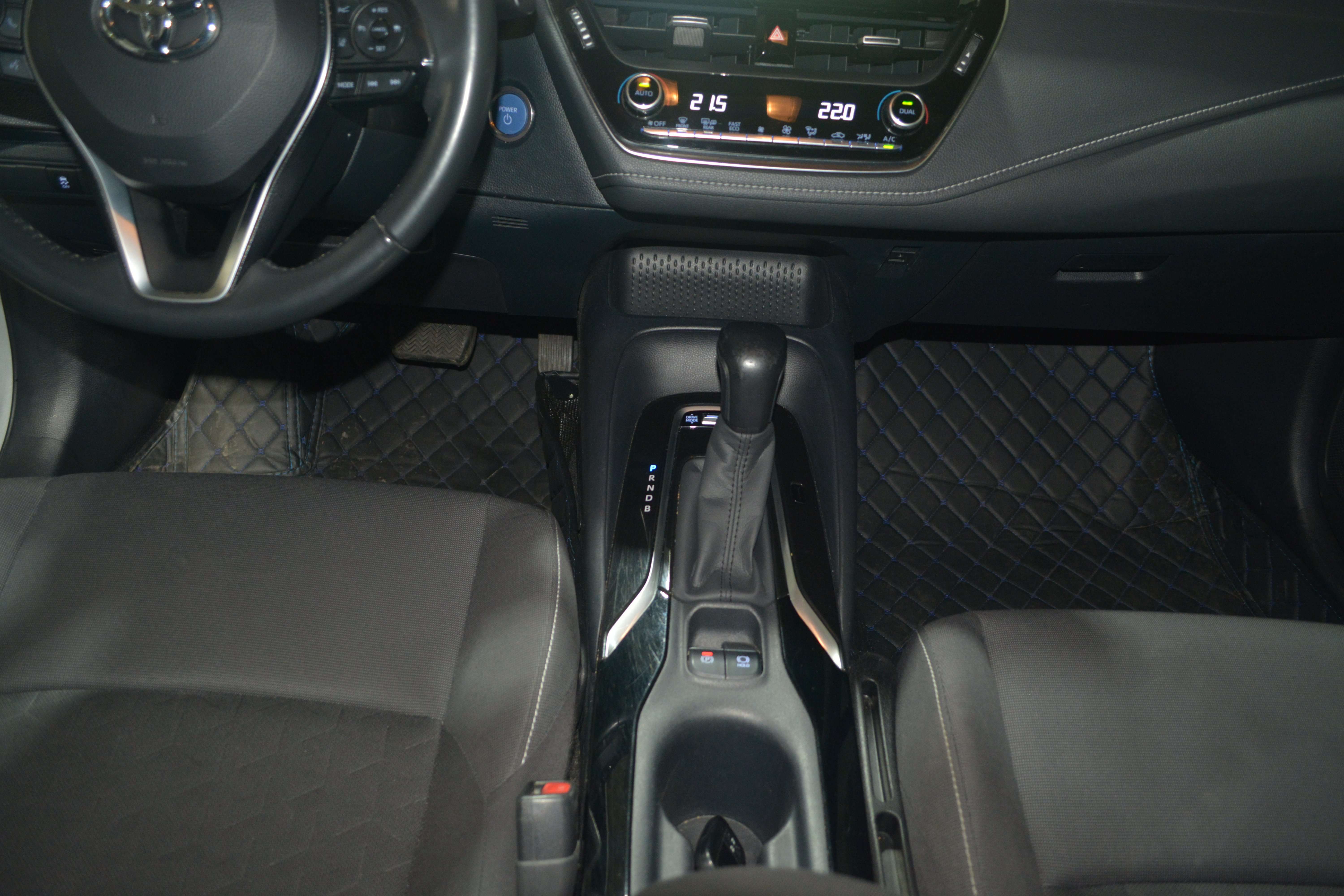 Toyota Corolla Corolla SW Hybrid 1.8 Dynamic Plus e-CVT  / NAVIGATIE + CAMERA