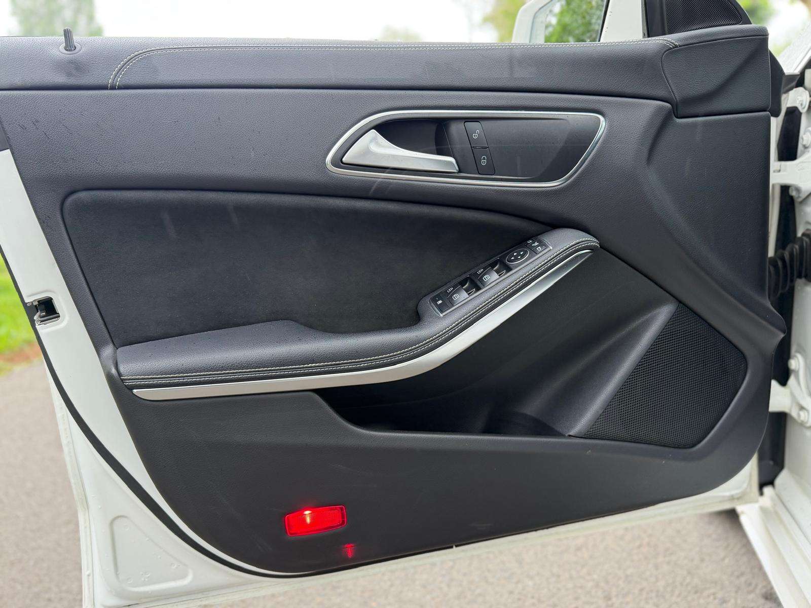 Mercedes-Benz CLA 180 Sound Edition - AMG - Caméra - Alcantara - Garantie 12 mois