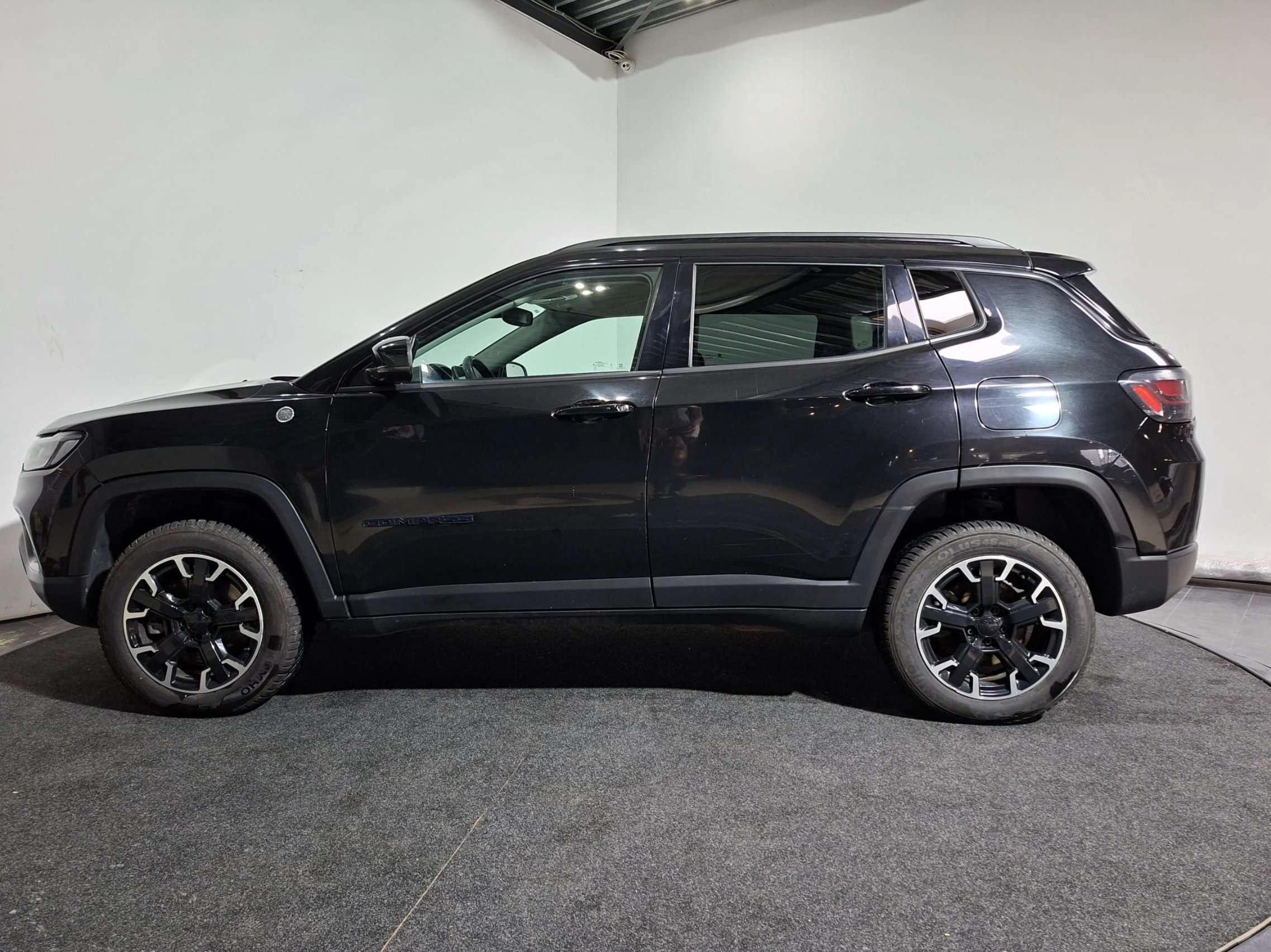Jeep Compass Compass PHEV 1.3 Trailhawk 2 JAAR GRATIS ONDERHOUD I 1 JAAR GARANTIE I AUTOMAAT I CAMERA I