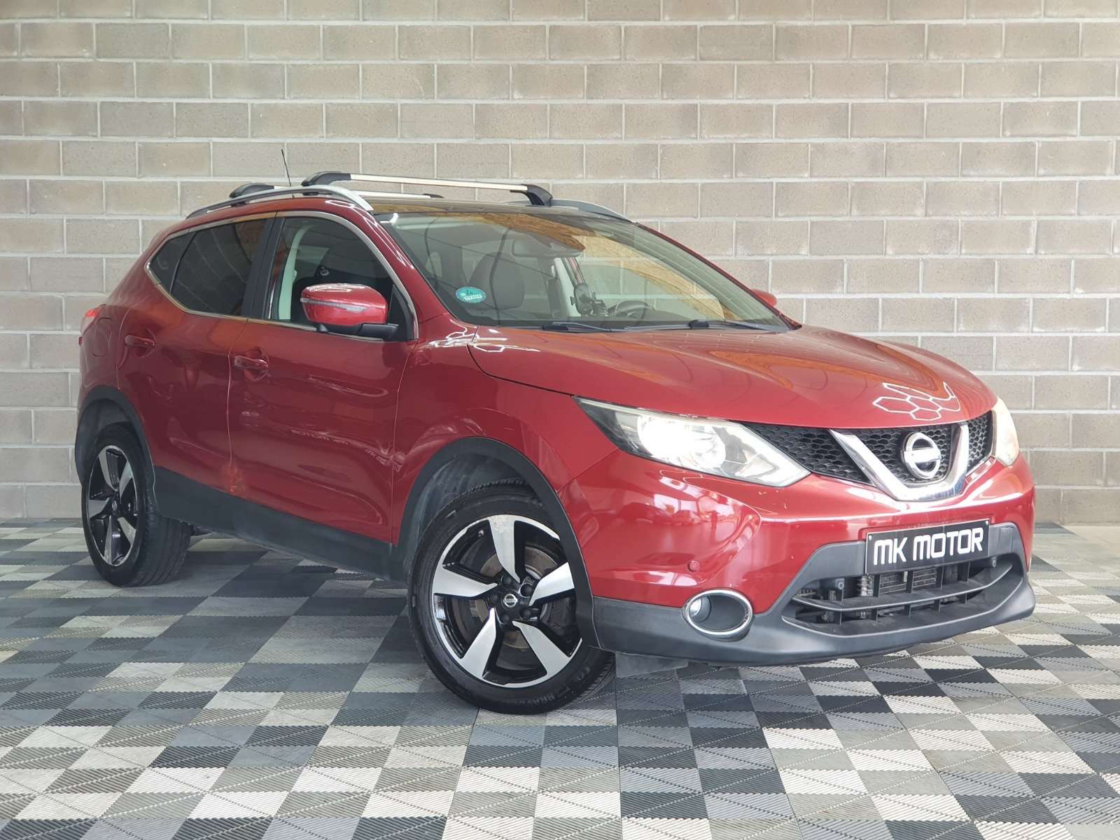 Nissan Qashqai 🟢1.6 DIESEL 131CV / BOITE AUTO / TOIT PANO