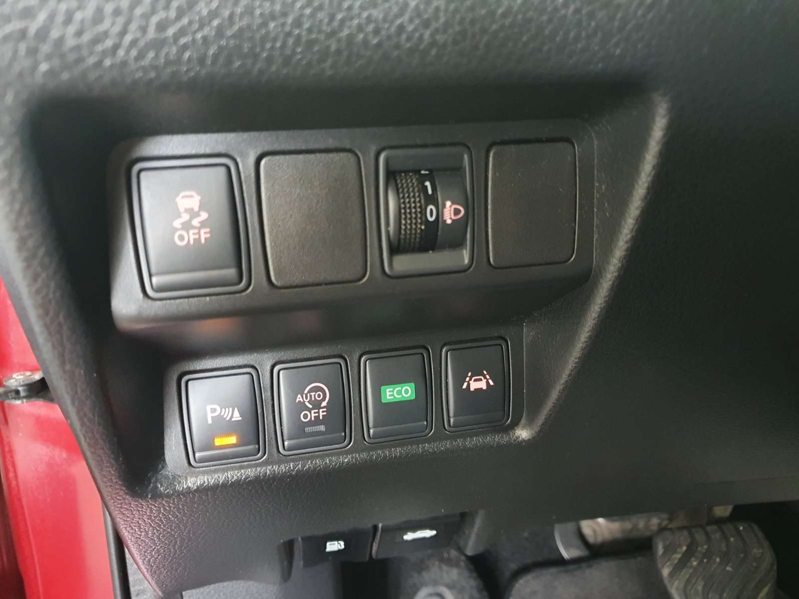 Nissan Qashqai 🟢1.6 DIESEL 131CV / BOITE AUTO / TOIT PANO