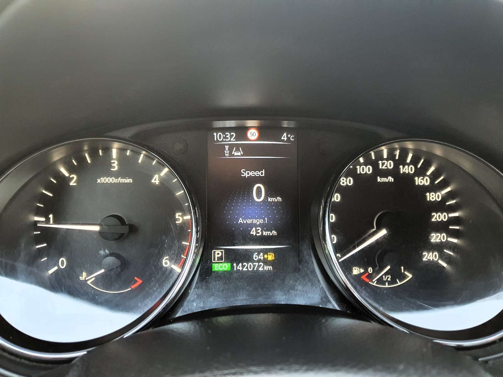 Nissan Qashqai 🟢1.6 DIESEL 131CV / BOITE AUTO / TOIT PANO