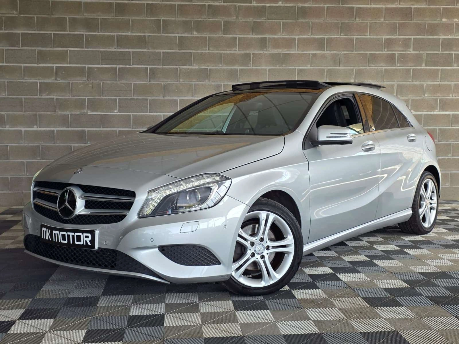 Mercedes-Benz A 200 🟢DIESEL 136CV PACK SPORT | TOIT OUVRANT | GPS
