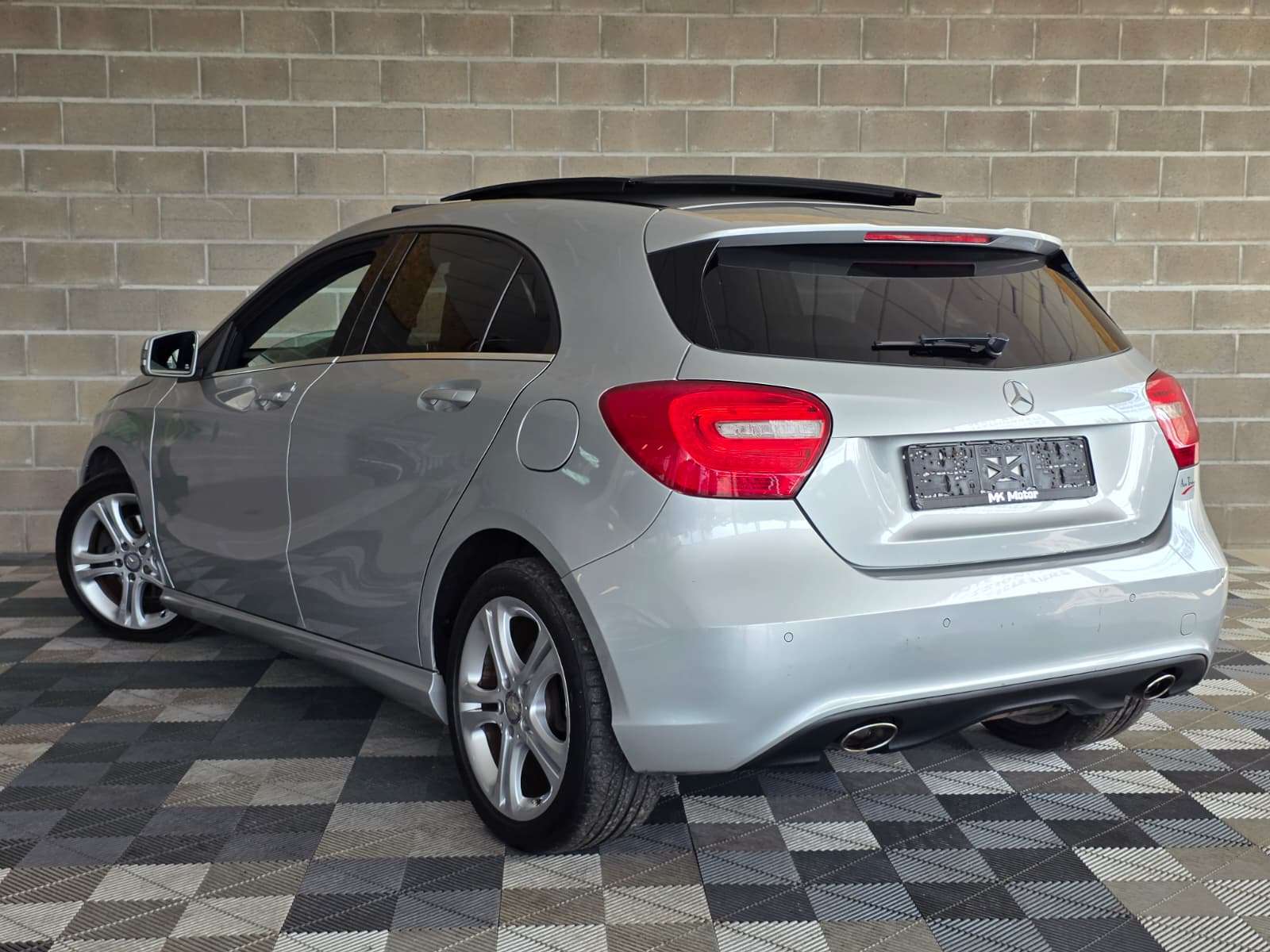 Mercedes-Benz A 200 🟢DIESEL 136CV PACK SPORT | TOIT OUVRANT | GPS