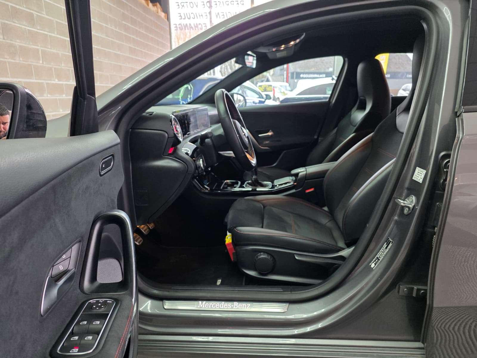 Mercedes-Benz A 180 🟢DIESEL 116CV - PACK AMG - FULL CARNET - CAMERA