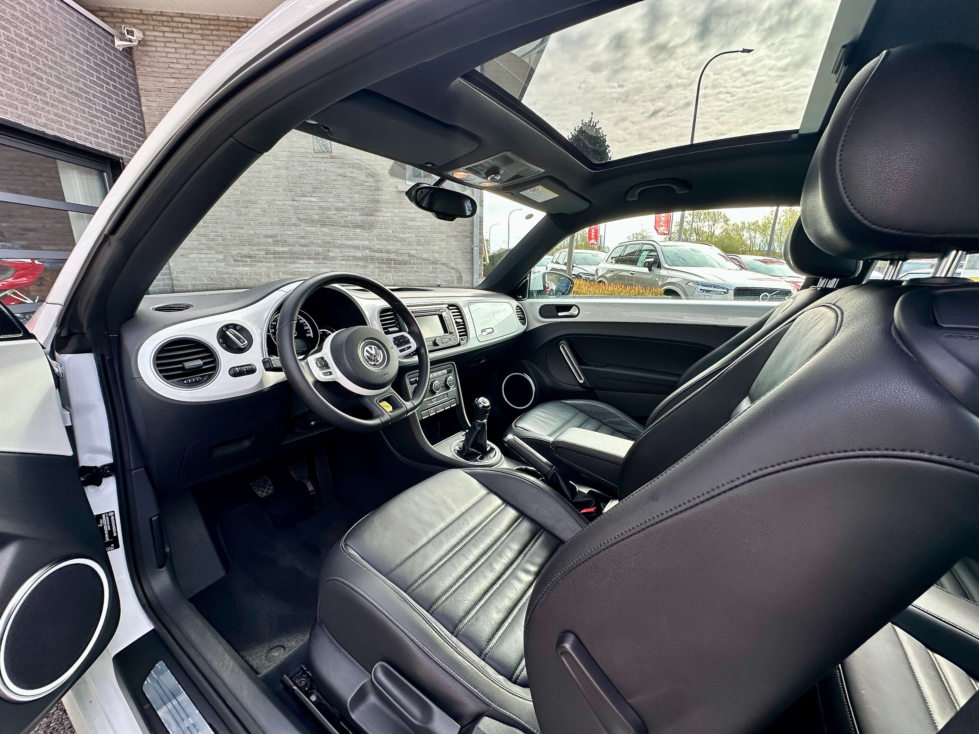 Volkswagen Beetle Beetle 1.4 TSI Design Fender Sound-Panorama Dak-LEDER-GPS-Xenon-Allu 18" !! 45.000 Km !!