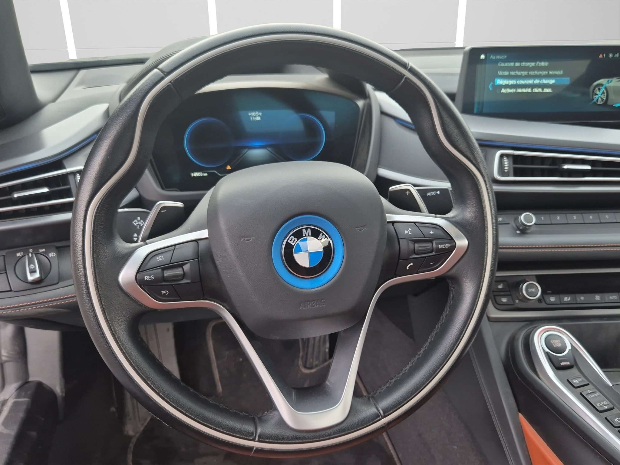 BMW i8 Roadster 11.6 kWh PHEV - 1er Propriétaire Faible KM, Garantie 24 Mois avec Entretien Suivi, RDV au +32472643155