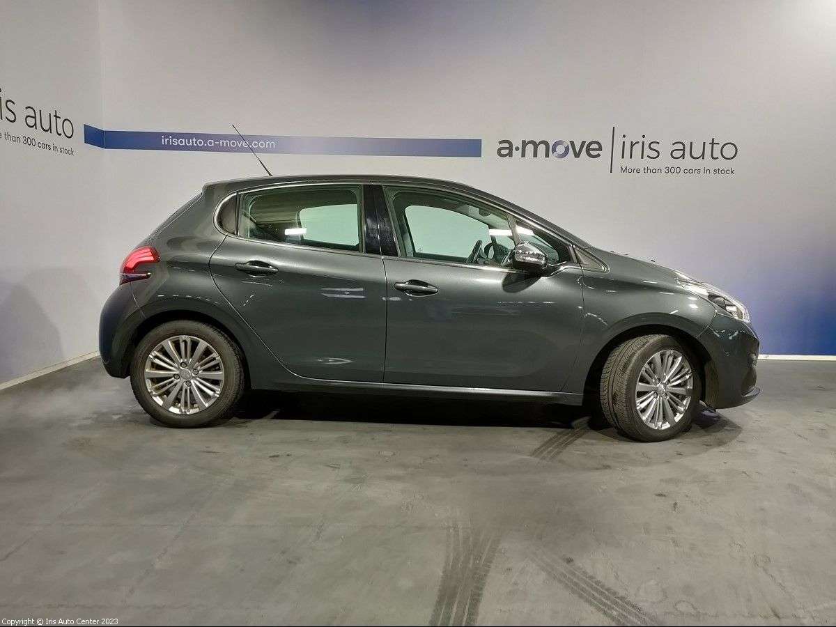Peugeot 208 1.2 | VÉHICULE PMR 5 777€ NETTO