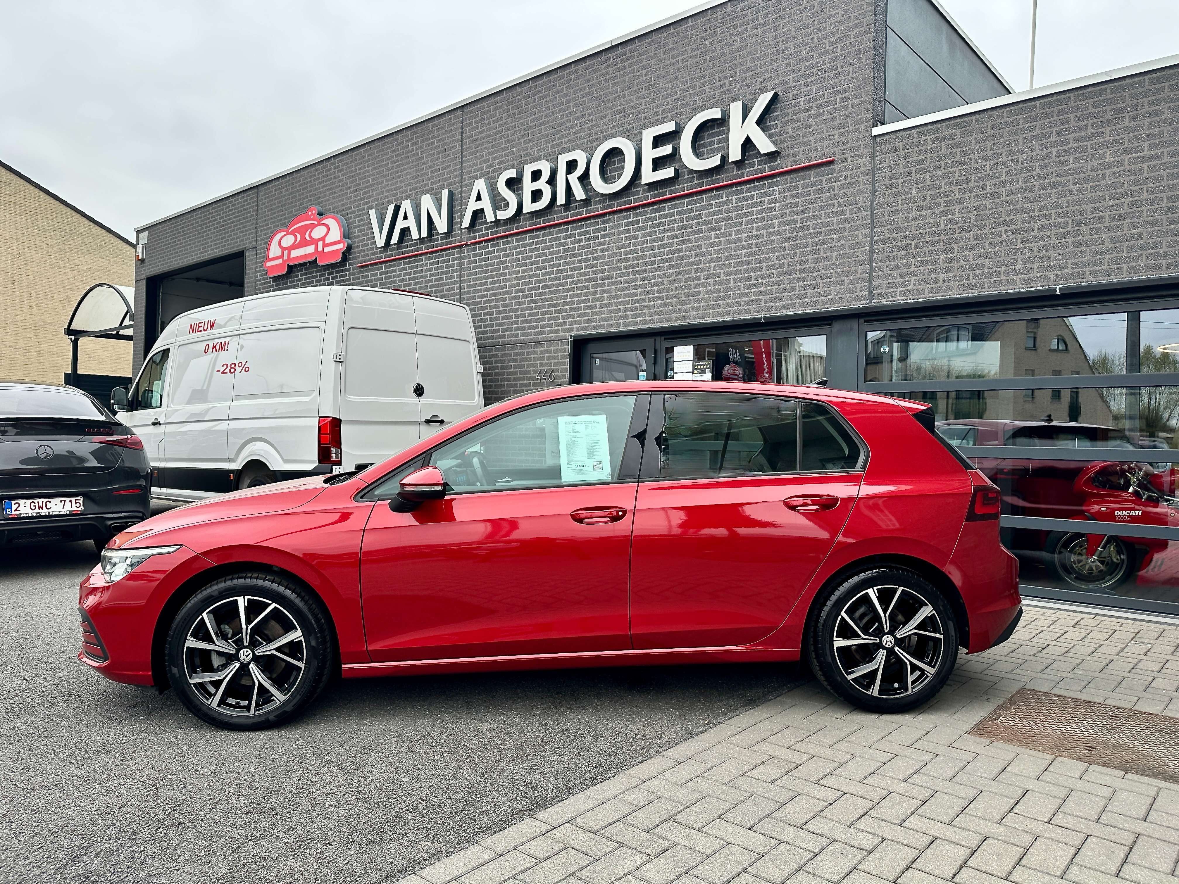 Volkswagen Golf 1.0 eTSI Life DSG MatrixLed*PanoDak*App*GPS*HeadUp*17" alu