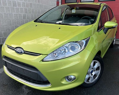 Ford Fiesta 1.6 TDCi Champions Edition DPF + CLIM