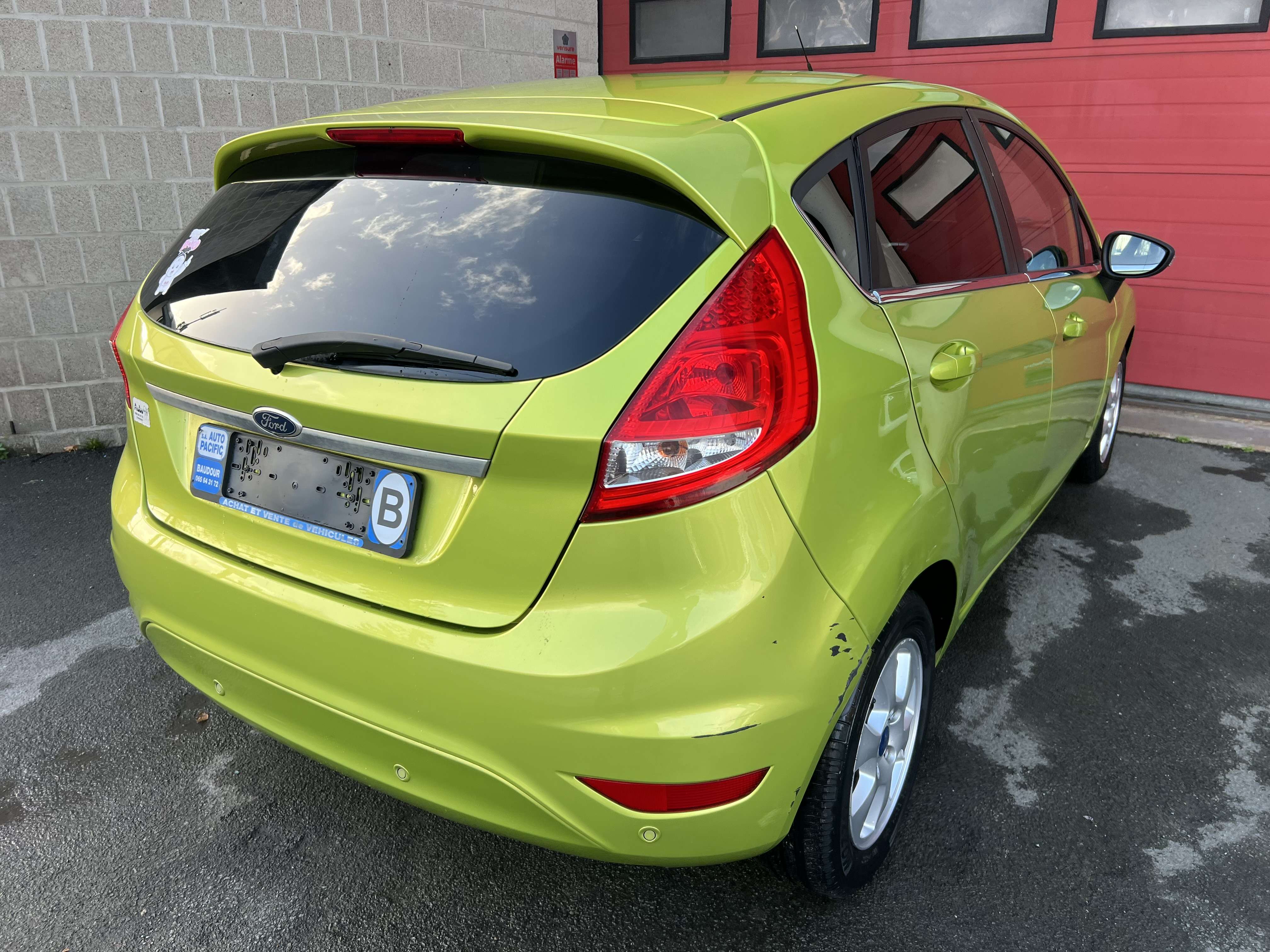 Ford Fiesta 1.6 TDCi Champions Edition DPF + CLIM