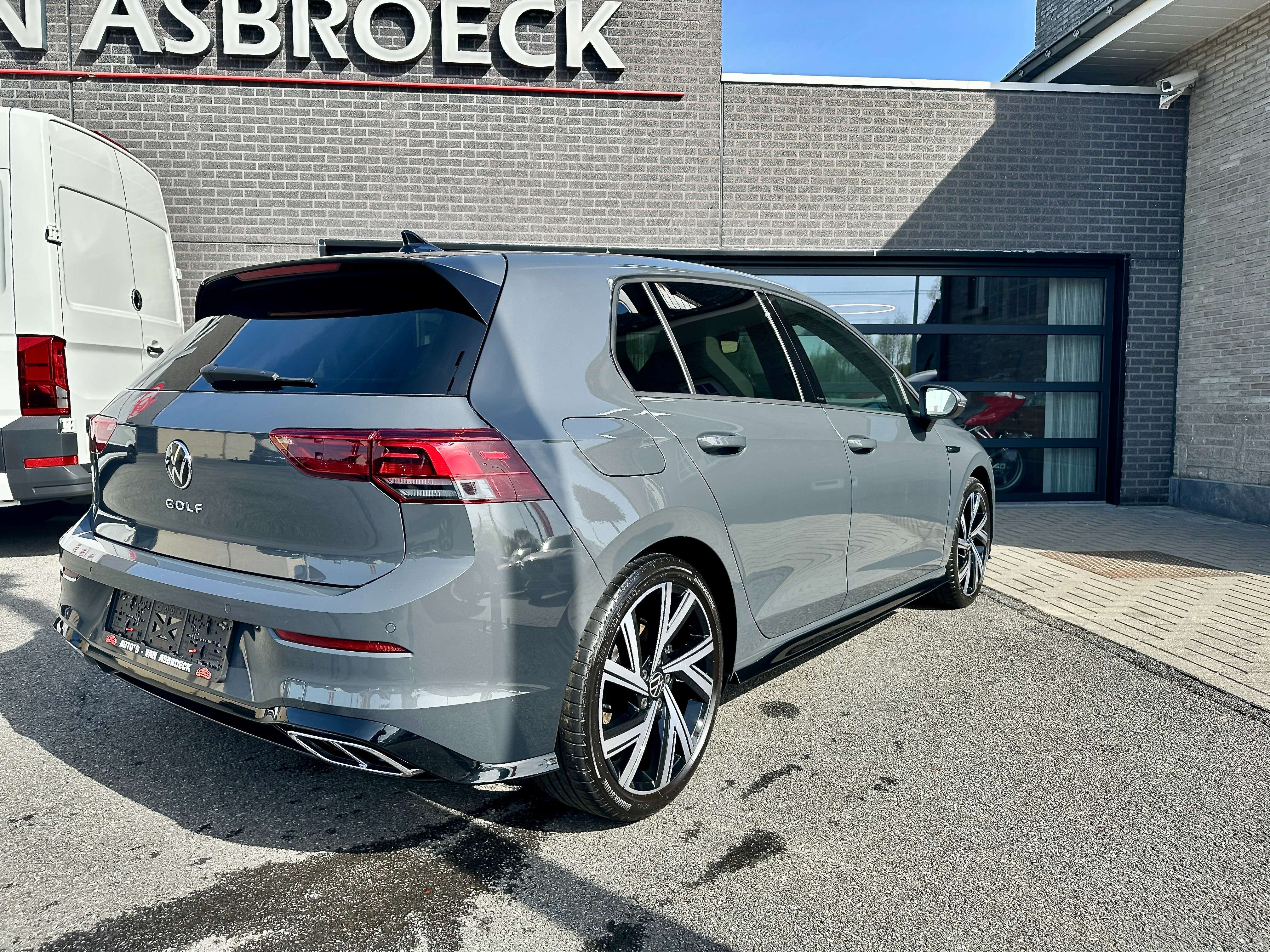 Volkswagen Golf 8 R-Line 1.5 TSi * Camera * GPS Virtual Cocpit *LED * Allu 18" *App *