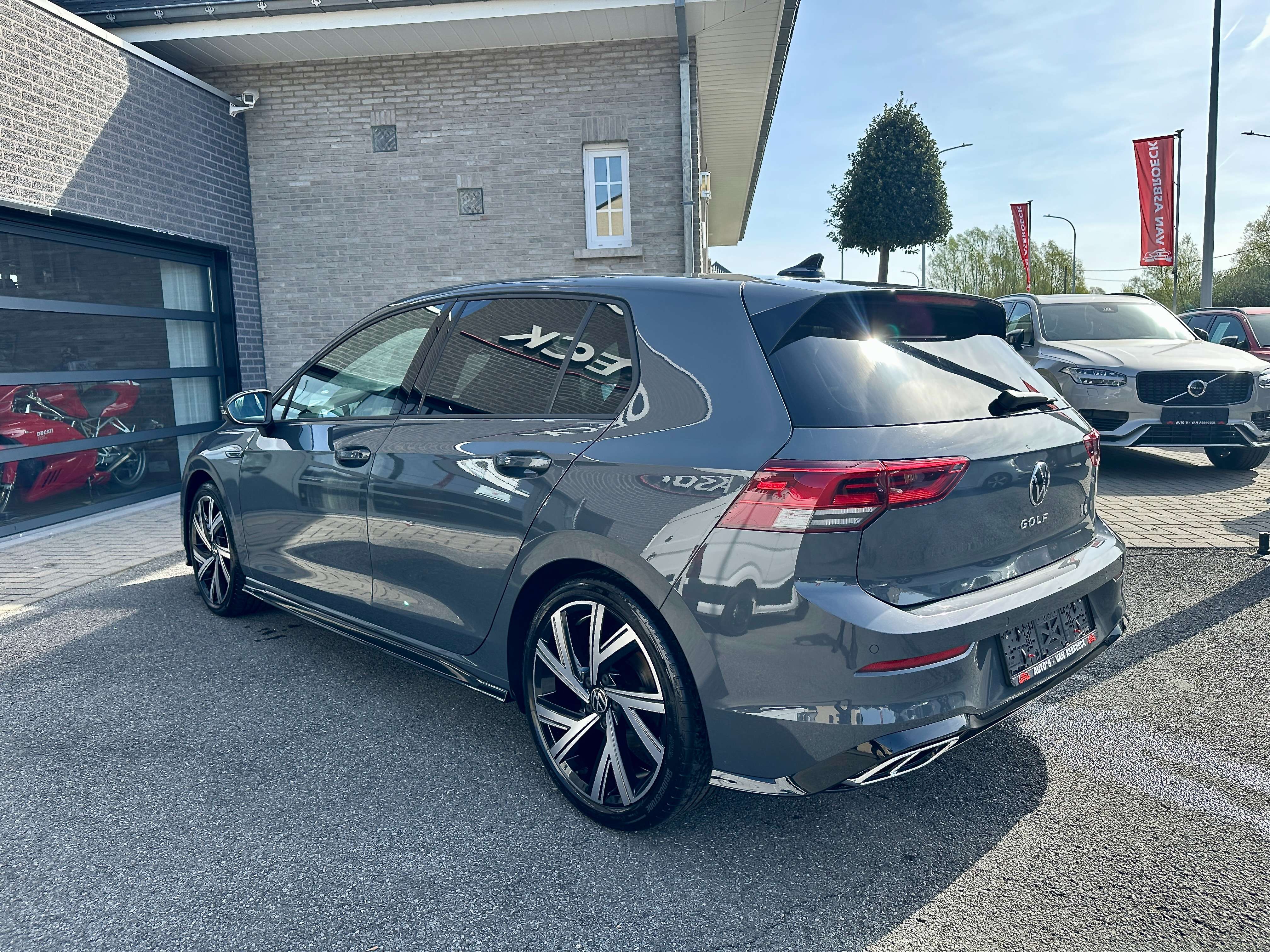 Volkswagen Golf 8 R-Line 1.5 TSi * Camera * GPS Virtual Cocpit *LED * Allu 18" *App *