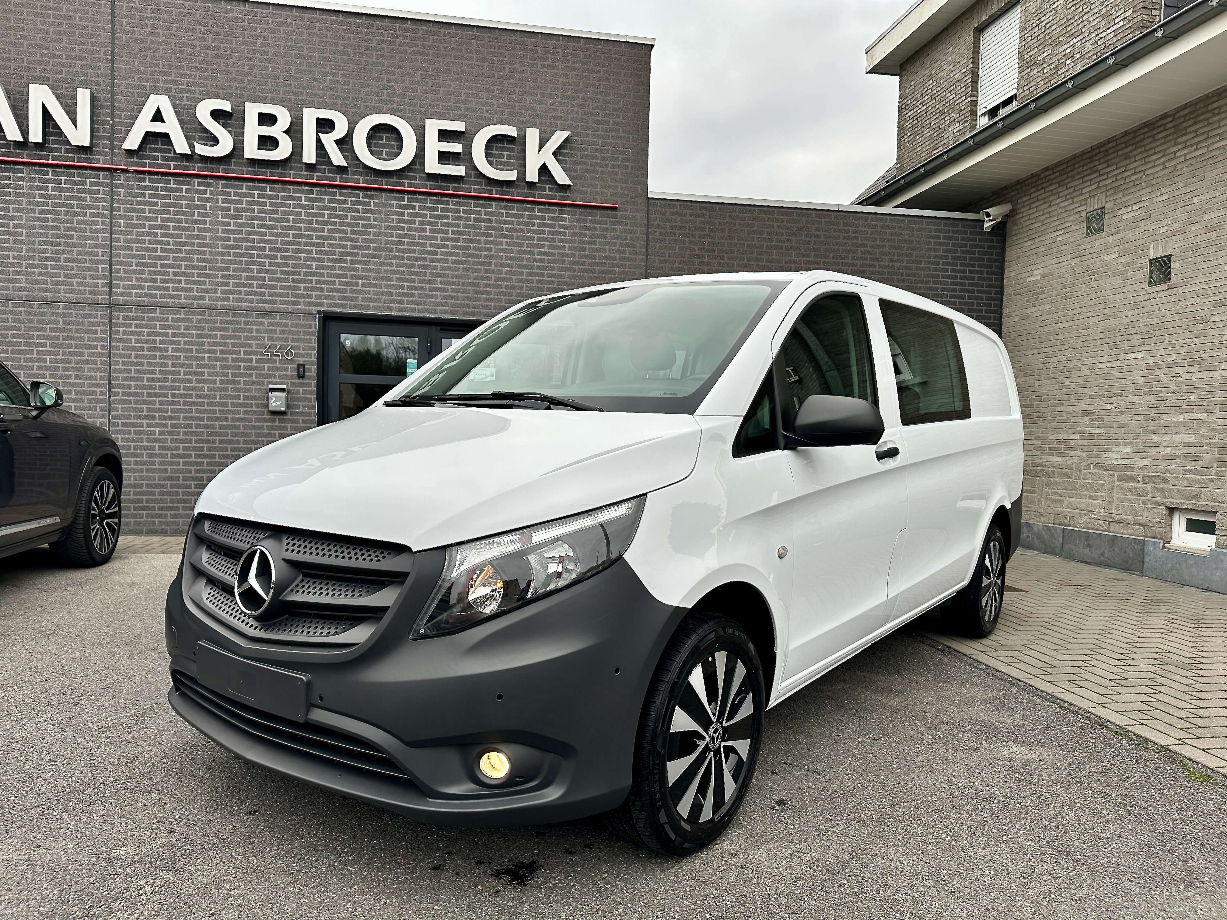 Mercedes-Benz Vito Vito 114 CDI DubCab L2 Aut*Cam*GPSCarpl*LT Vracht