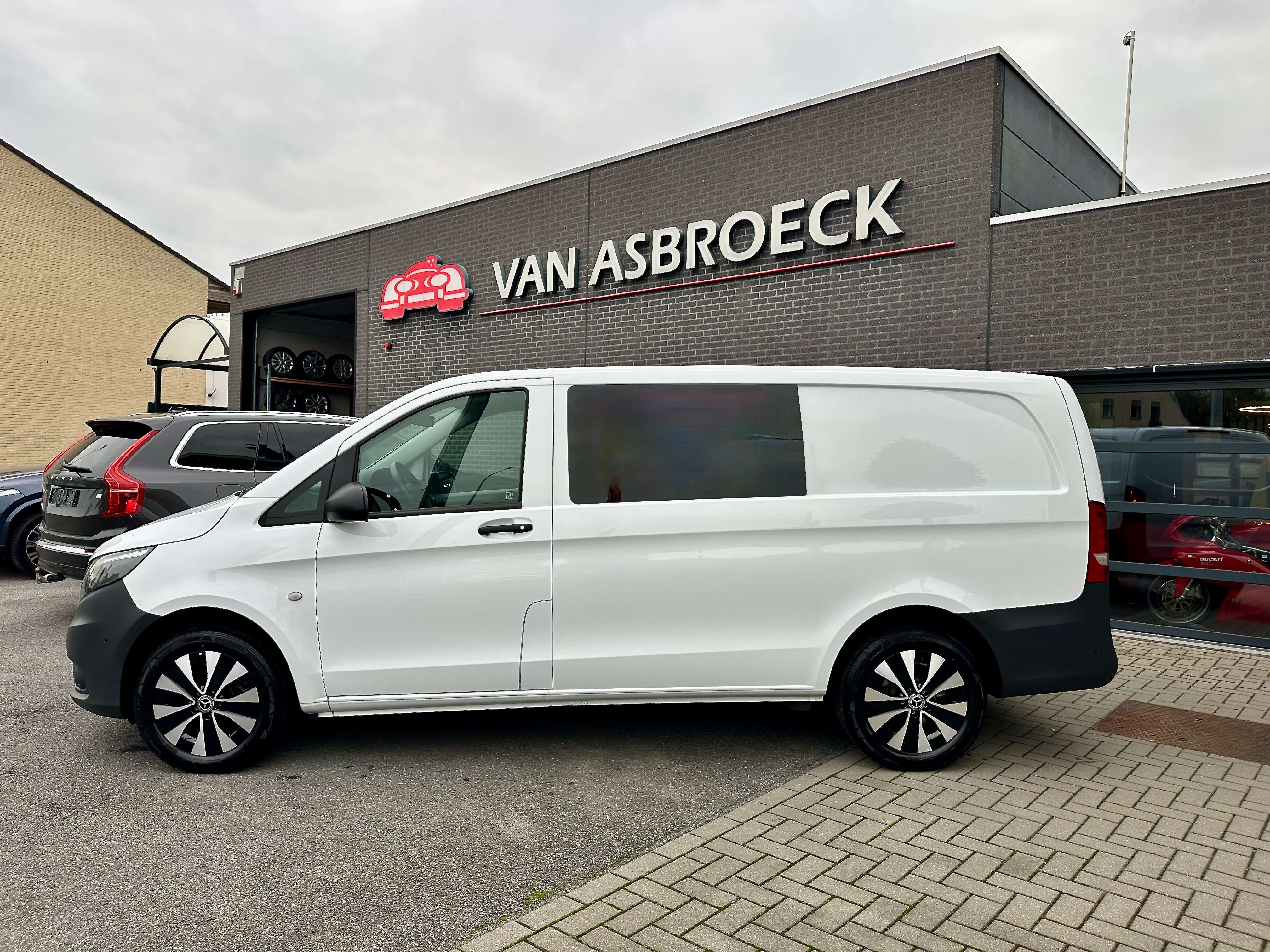 Mercedes-Benz Vito Vito 114 CDI DubCab L2 Aut*Cam*GPSCarpl*LT Vracht