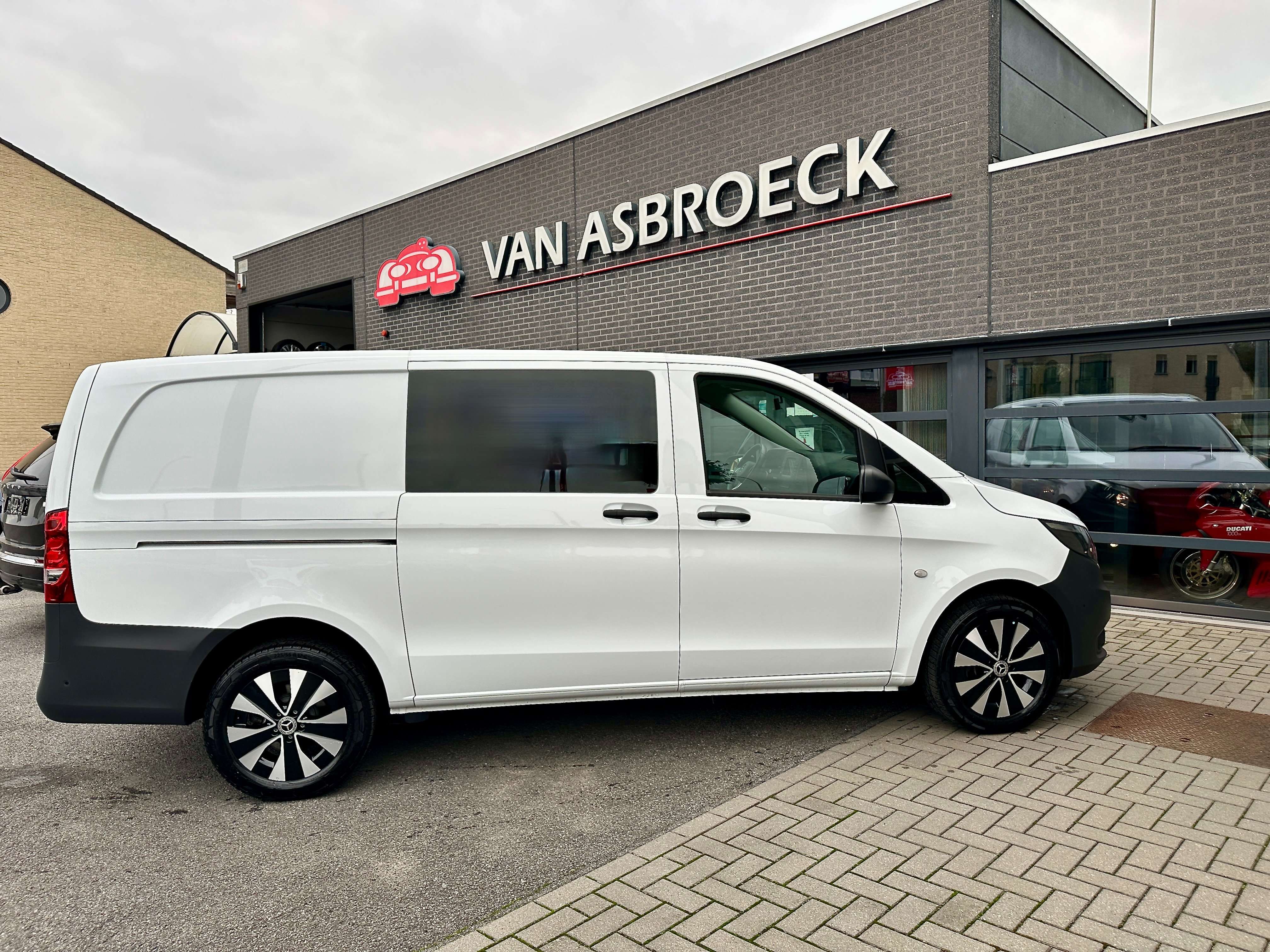Mercedes-Benz Vito Vito 114 CDI DubCab L2 Aut*Cam*GPSCarpl*LT Vracht