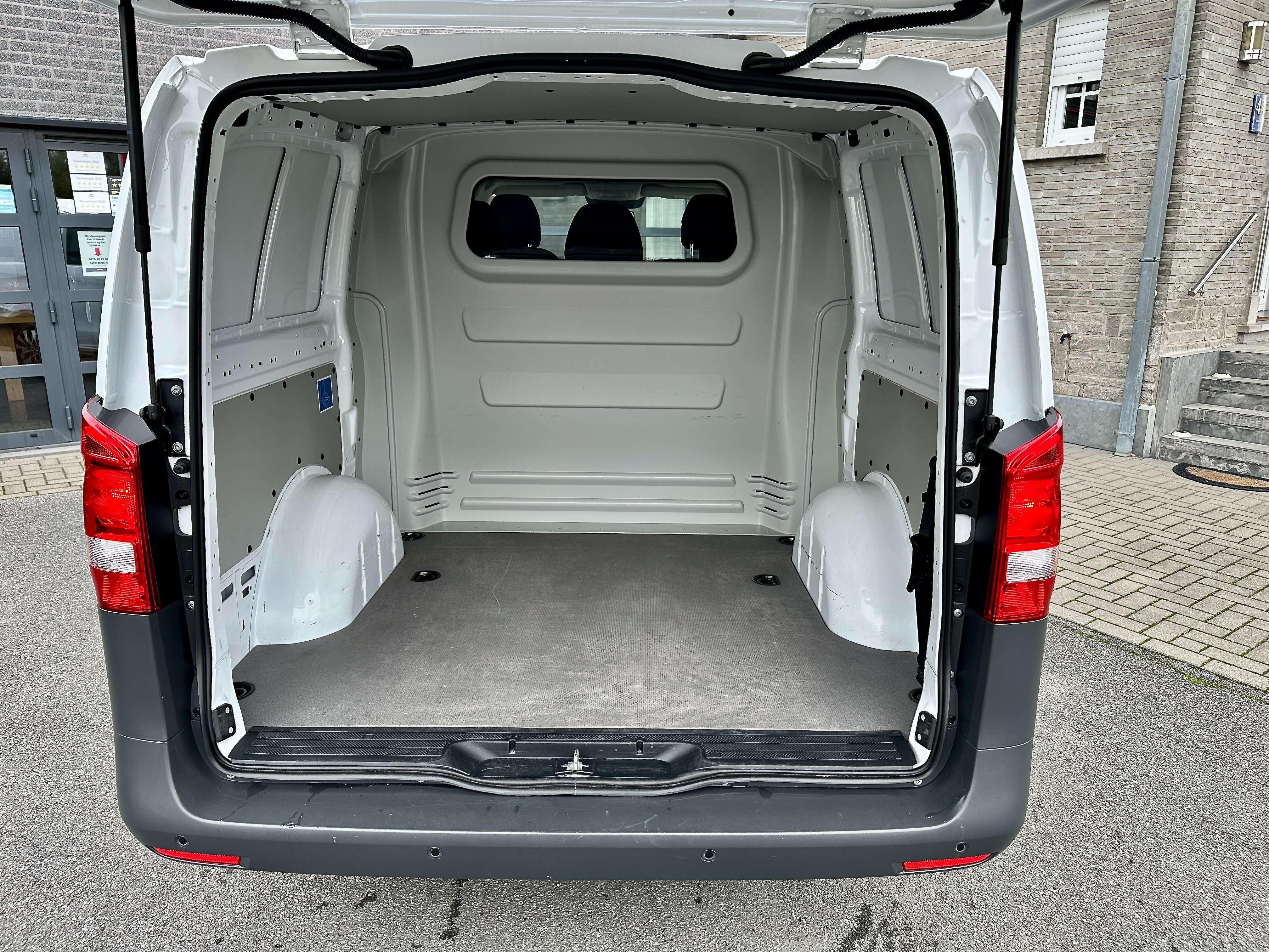 Mercedes-Benz Vito Vito 114 CDI DubCab L2 Aut*Cam*GPSCarpl*LT Vracht