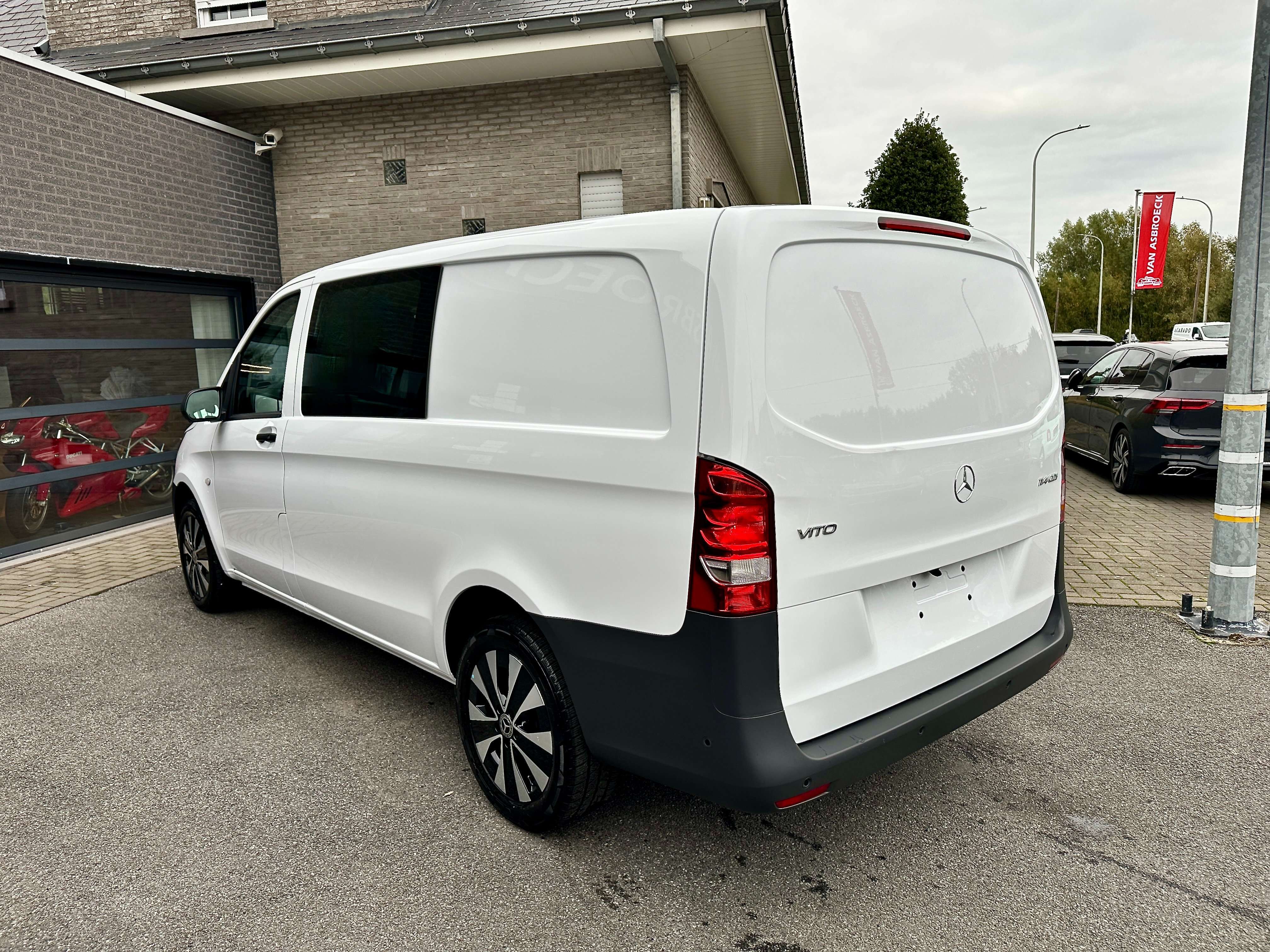 Mercedes-Benz Vito Vito 114 CDI DubCab L2 Aut*Cam*GPSCarpl*LT Vracht