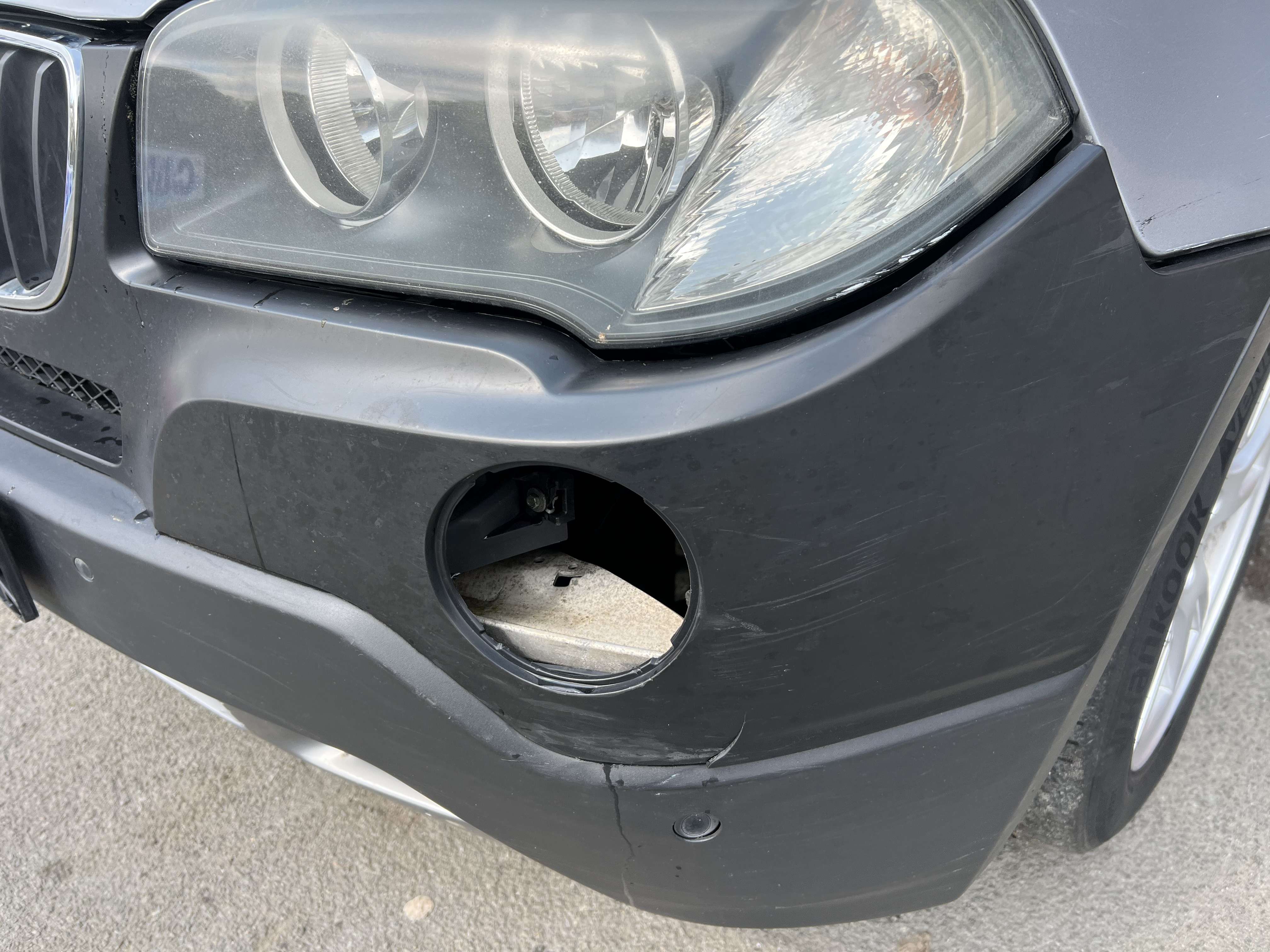 BMW X3 2.0 d + CLIM + CUIR + DÉGATS CAROSSERIE