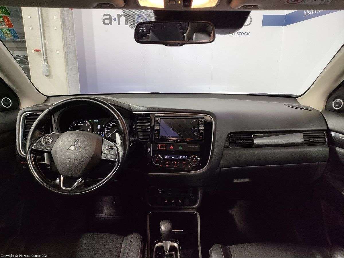 Mitsubishi Outlander 2.3D AWD EURO 6 | 7 PLACES |EXPORT - MARCHAND