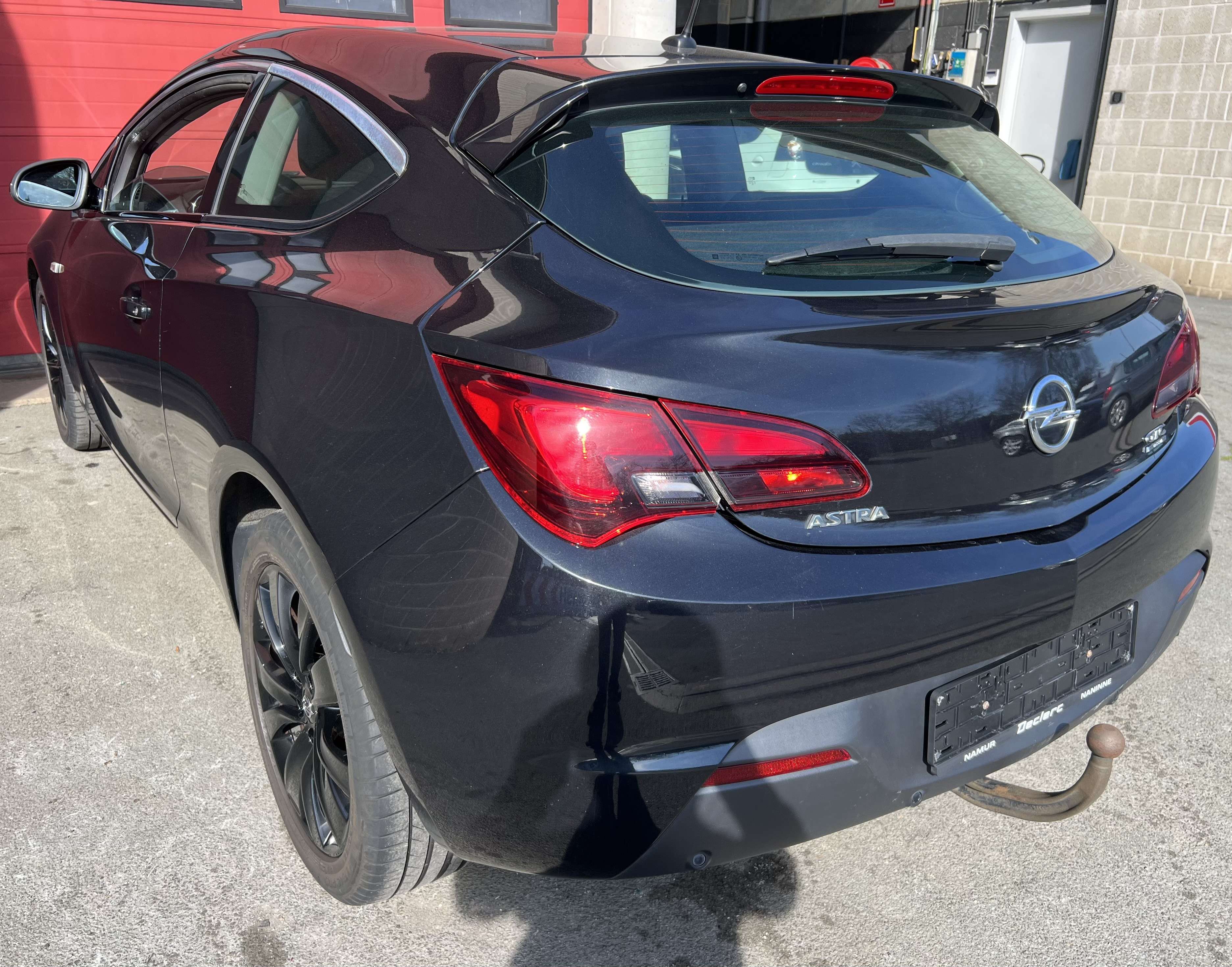 Opel Astra GTC 1.7 CDTi Enjoy Start + NAVI + CLIM