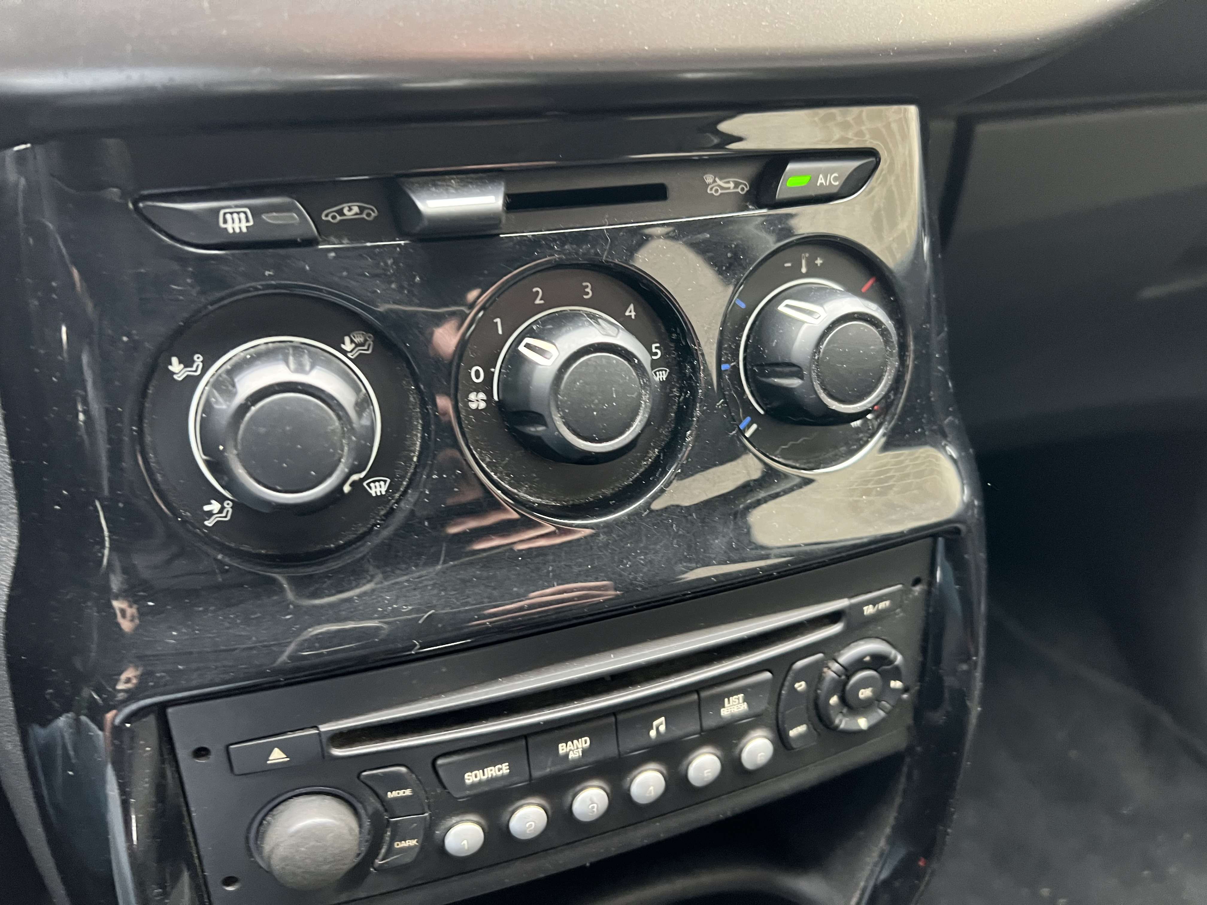 Citroen C3 1.2 PureTech Exclusive + CLIM