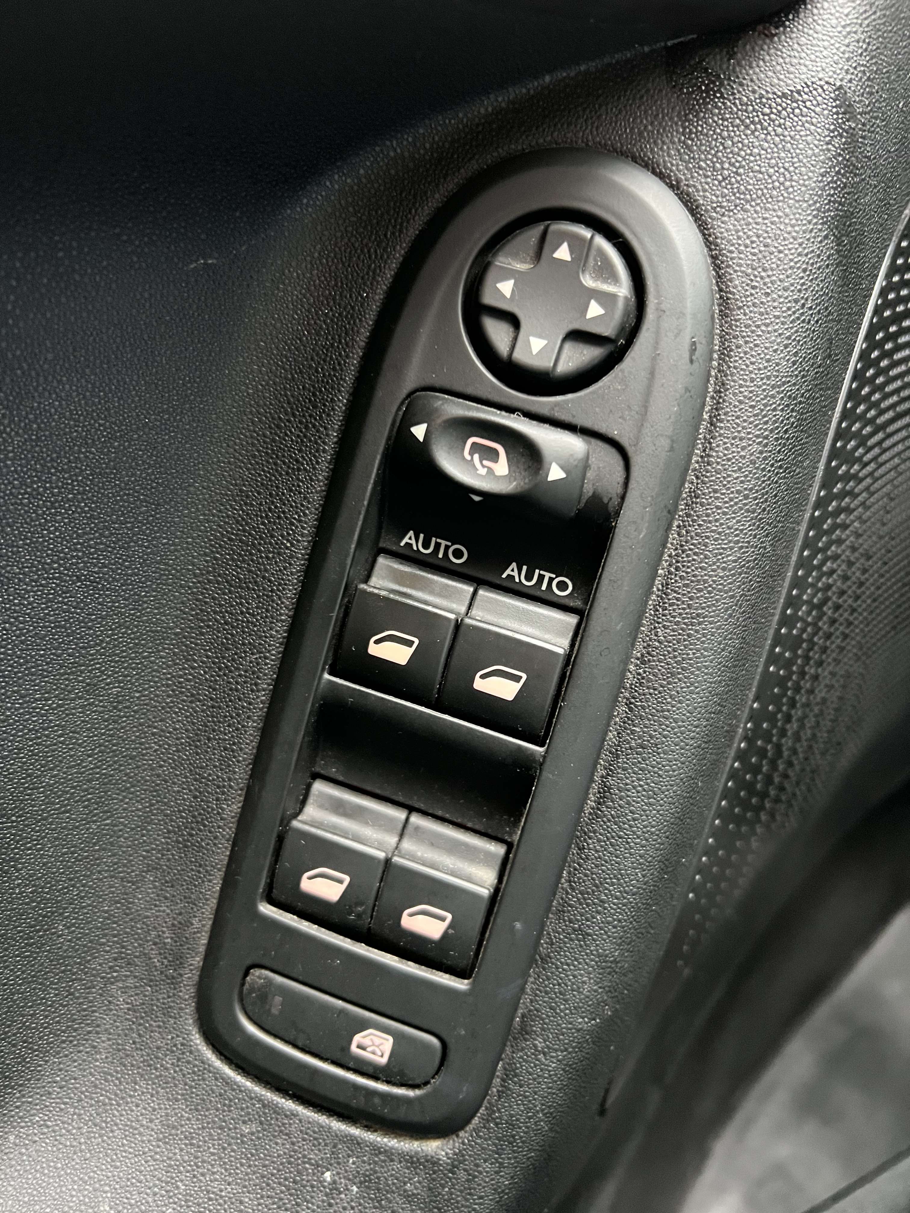 Citroen C3 1.2 PureTech Exclusive + CLIM