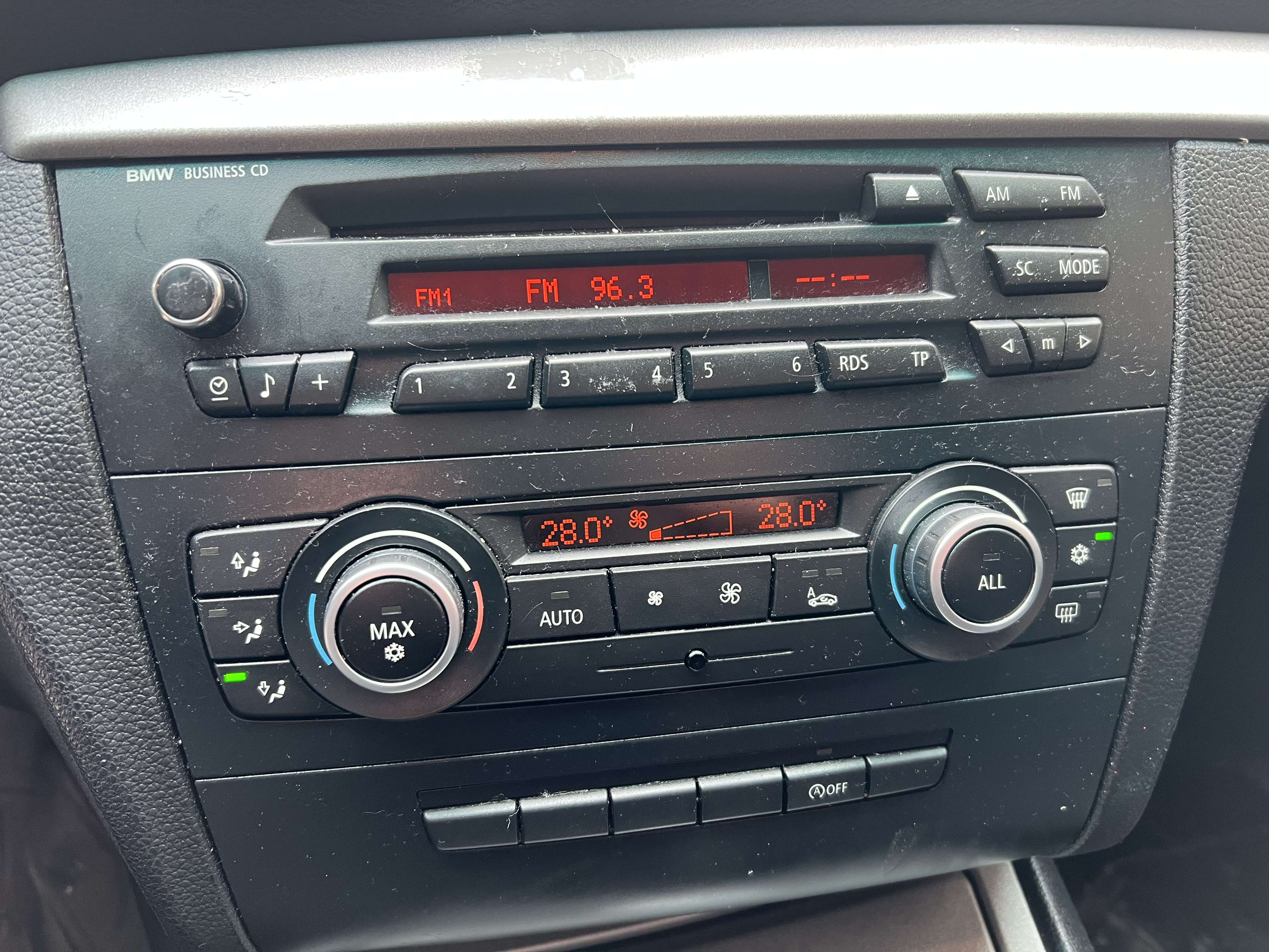 BMW 118 d + CLIM + JANTES ALU