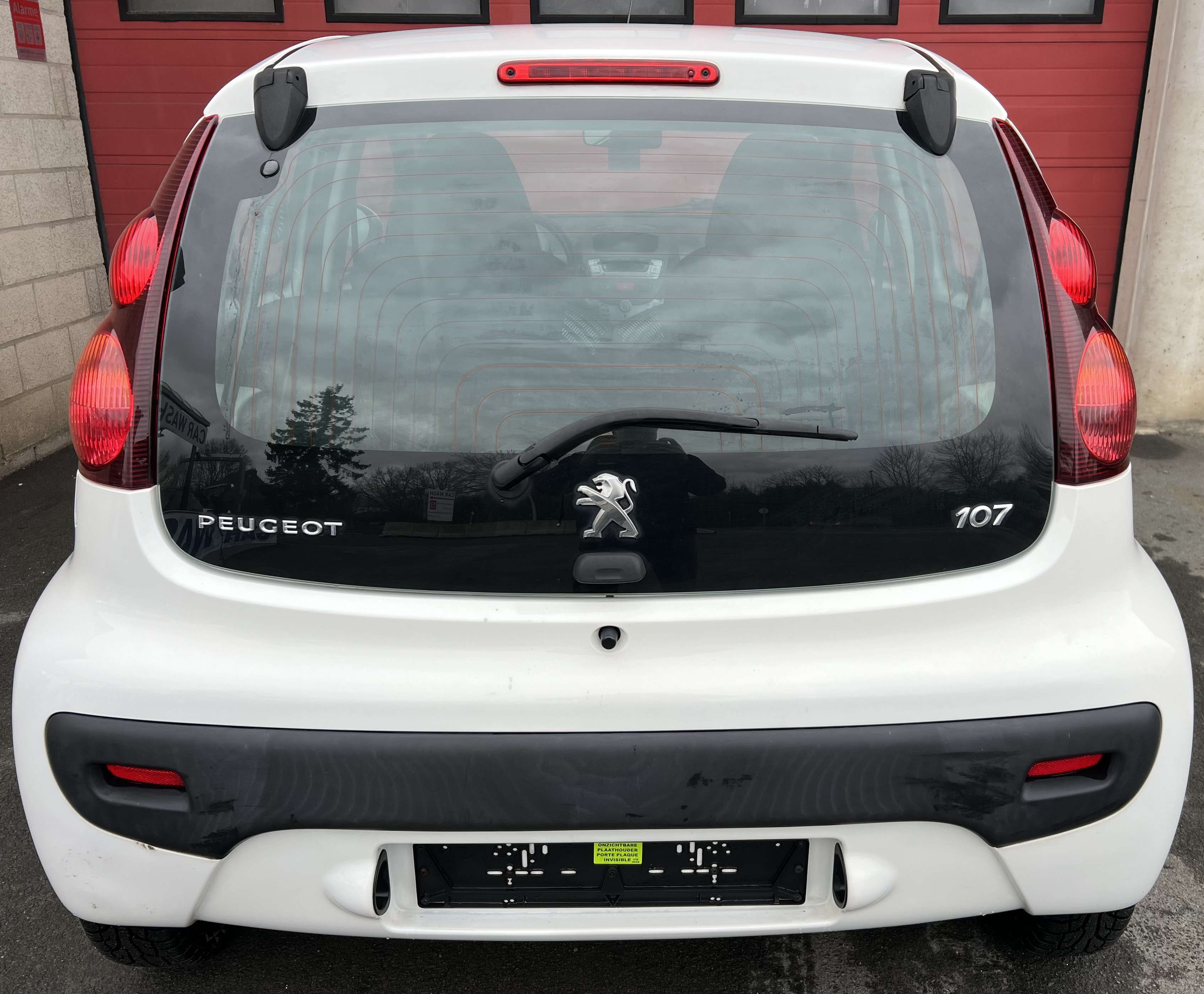 Peugeot 107 1.0i Envy + CAR-PASS + GARANTIE