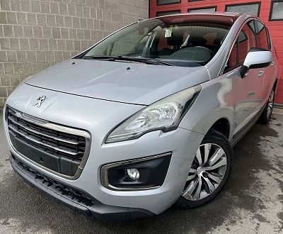 Peugeot 3008 1.2i PureTech Active + NAVI + CLIM