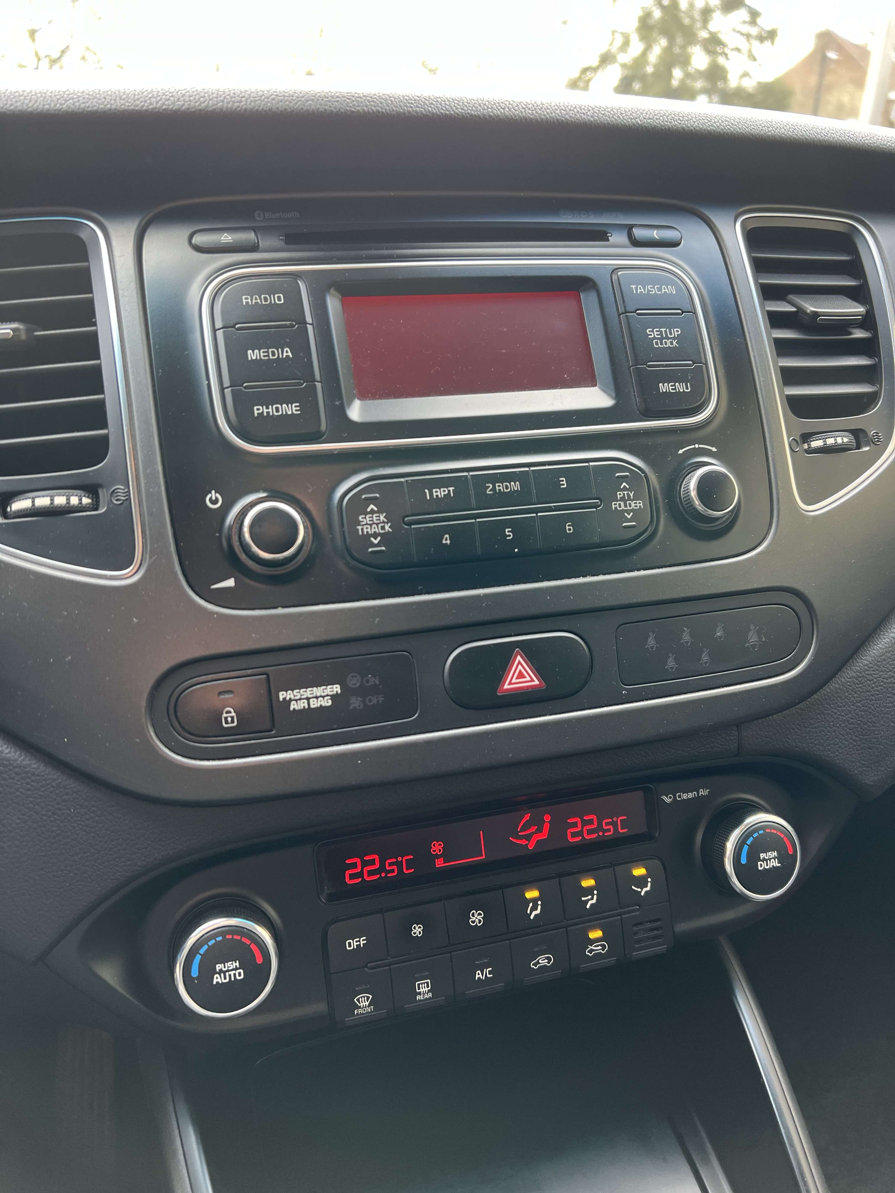 Kia Carens 1.7 CRDI Business Line ISG + 7 PL + CLIM