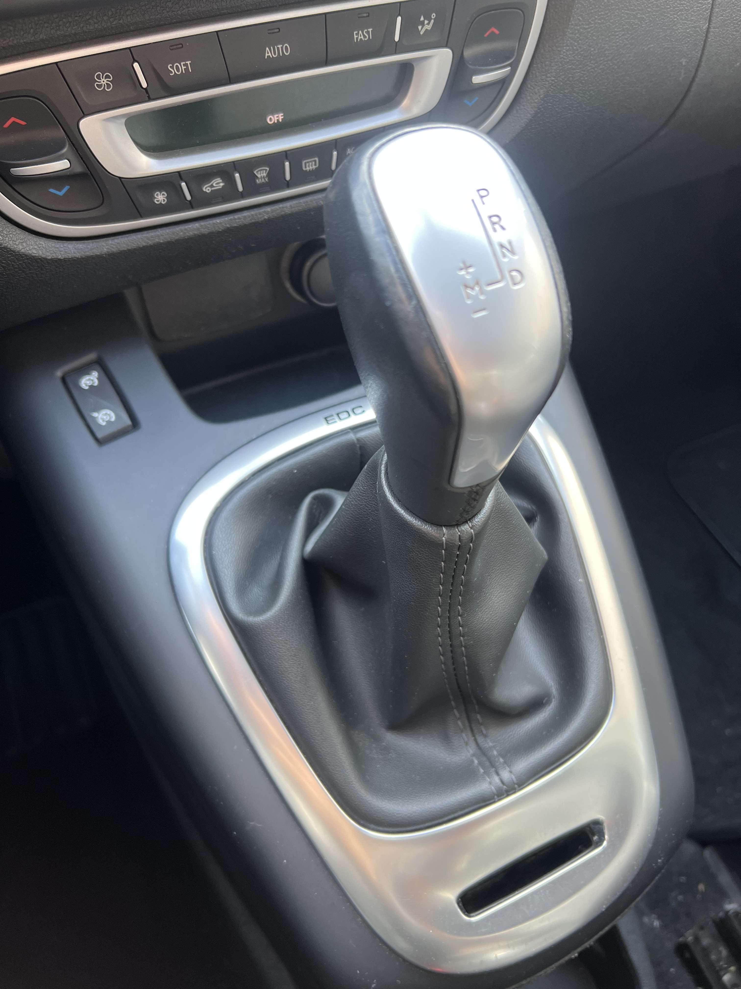 Renault Scenic 1.5 dCi Bose Edition EDC +BOITE AUTO +NAVI +CLIM