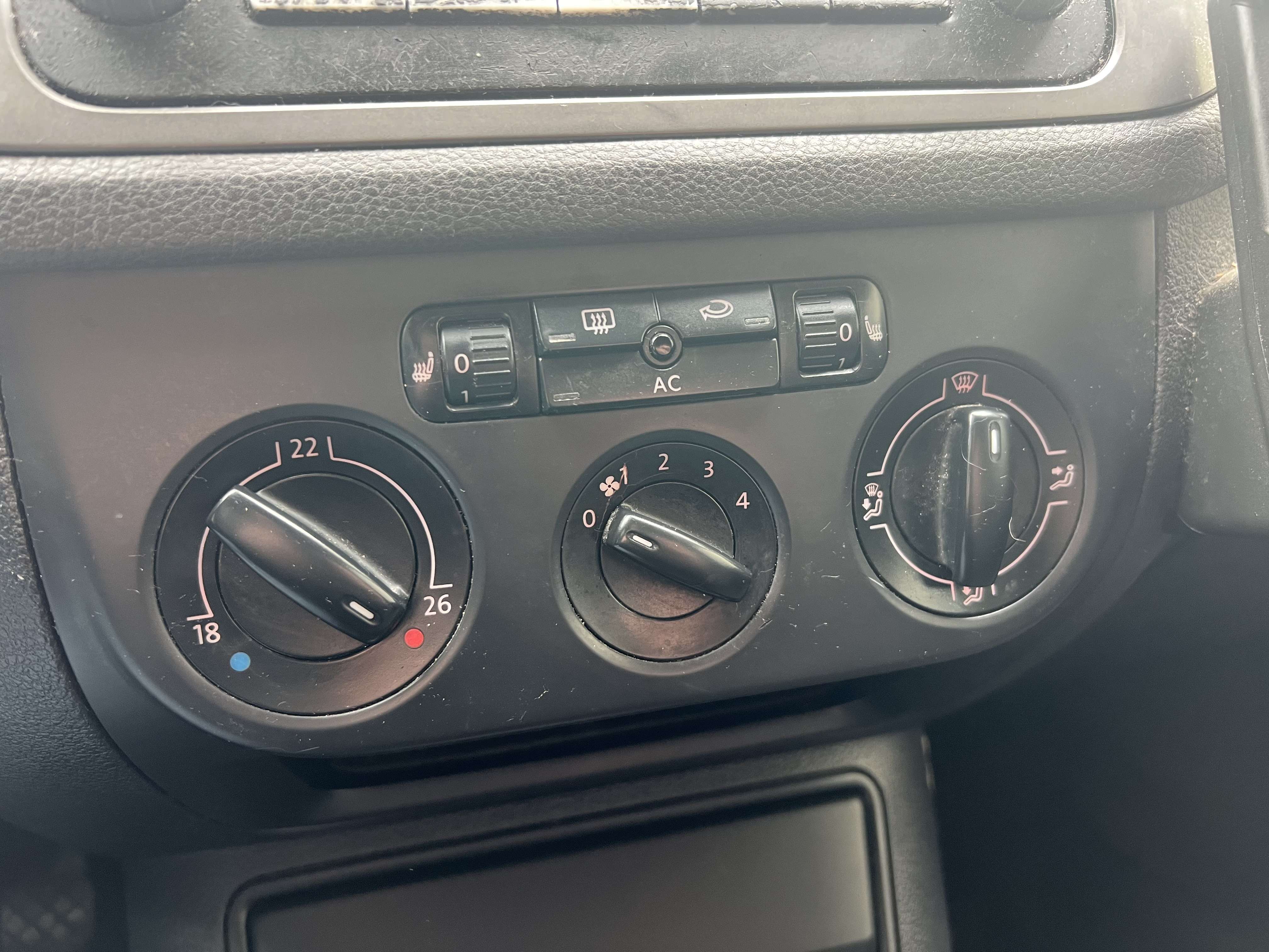 Volkswagen Tiguan 2.0 TSI 4Motion Sport + CLIM + JANTES